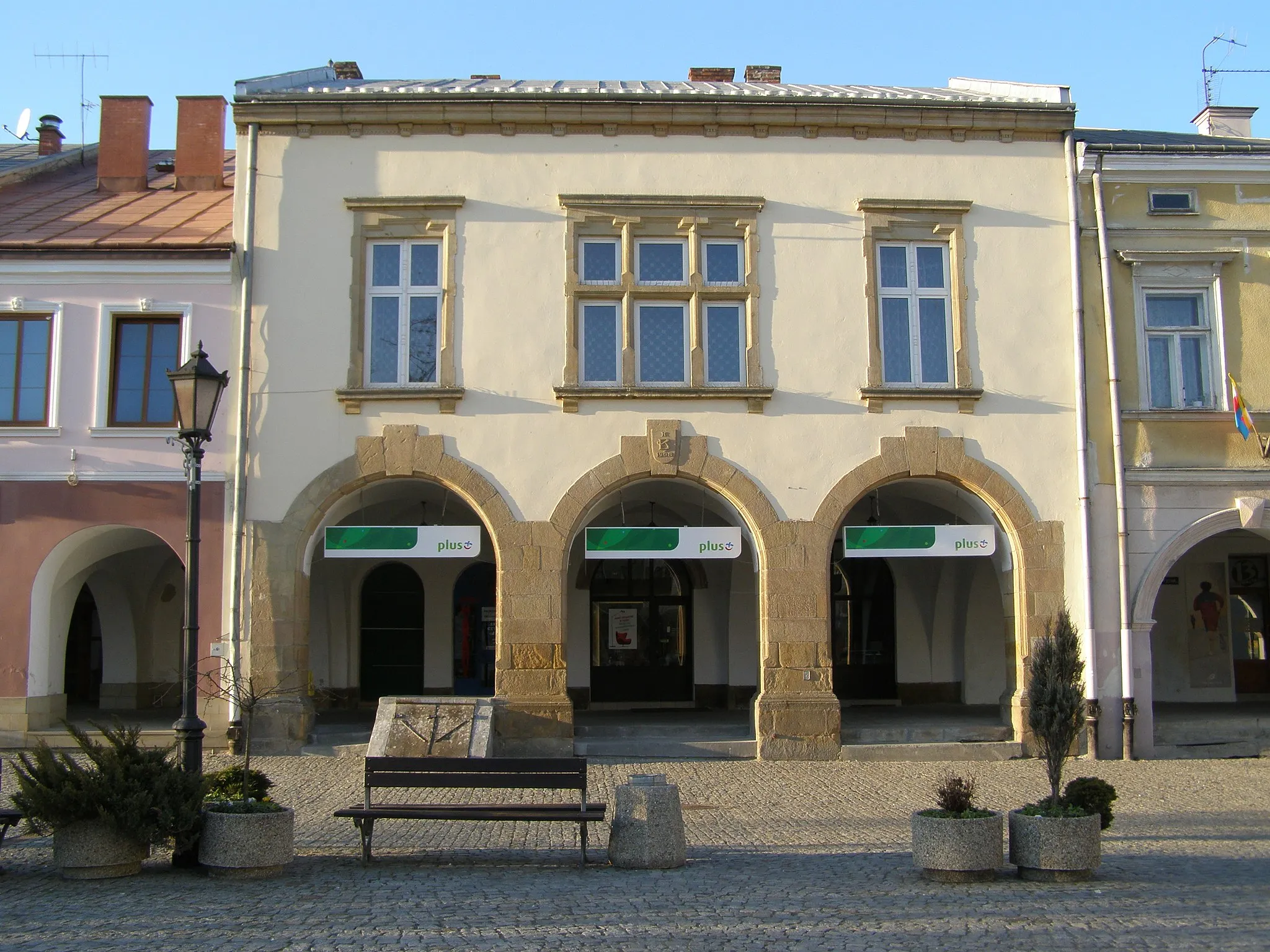 Photo showing: Krosno. Dom W. R. Portiusa - Rynek 27
This is a photo of an object of cultural heritage inscribed in the registry of the Subcarpathian Voivodeship with number A-26 z 04.10.1982.