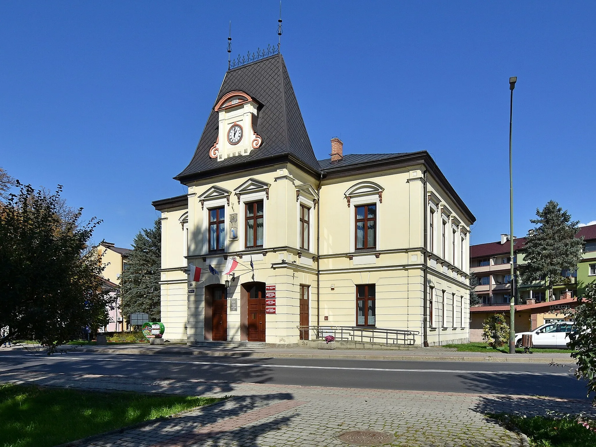 Photo showing: Lesko, ratusz