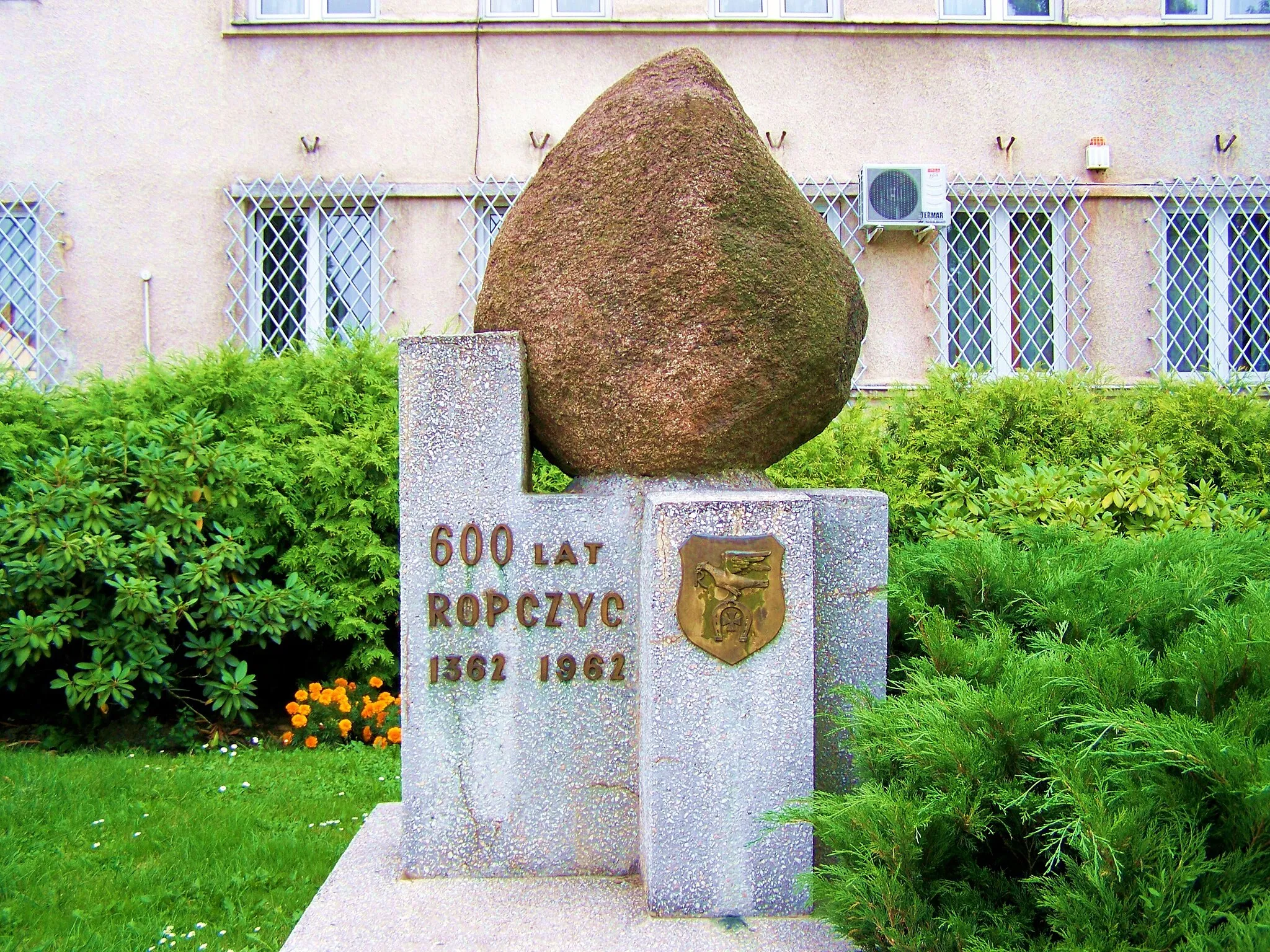 Photo showing: 600 year anniversary monument Ropczyce, Poland
