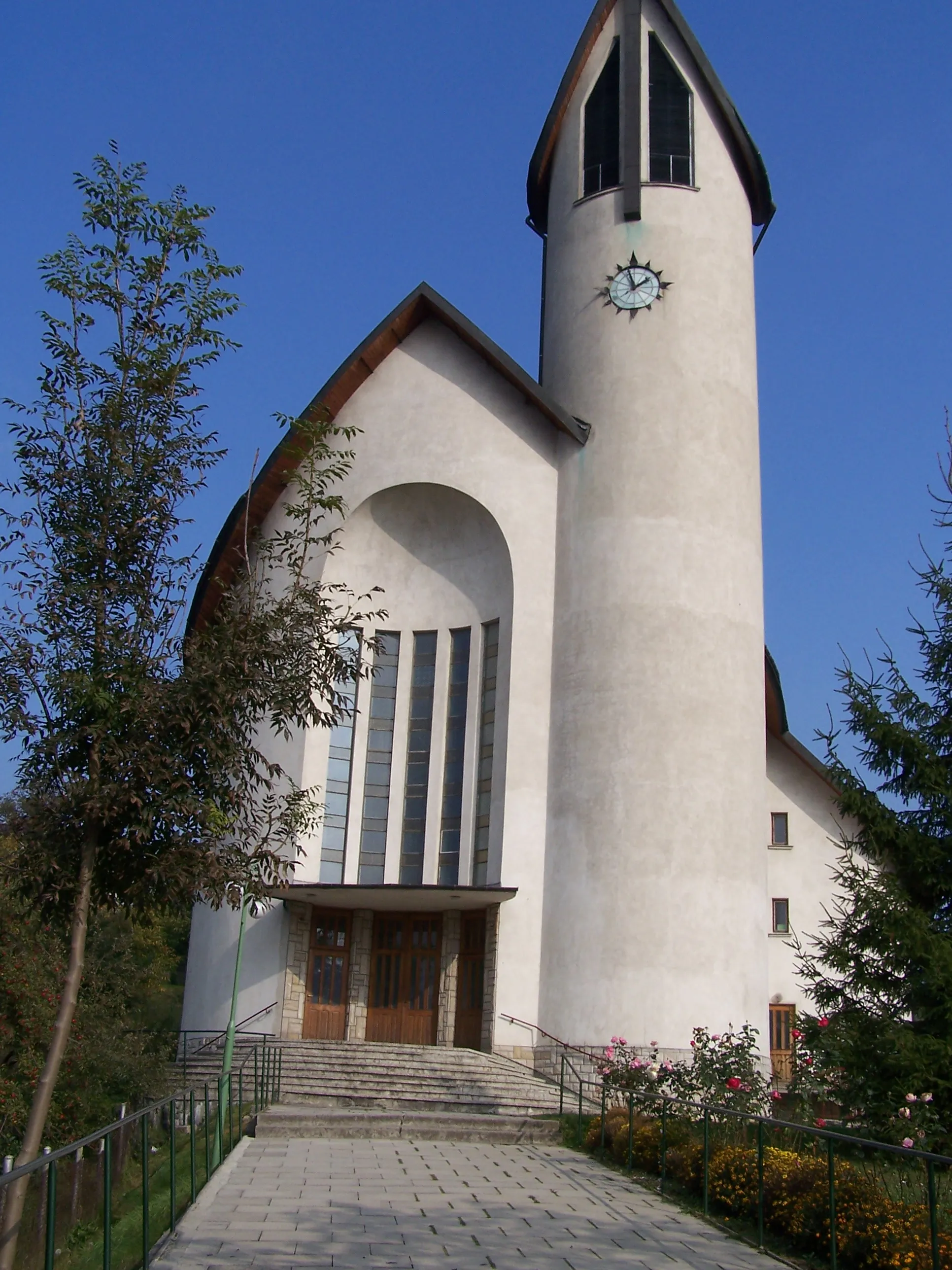 Photo showing: Kościół parafialny w Soninie