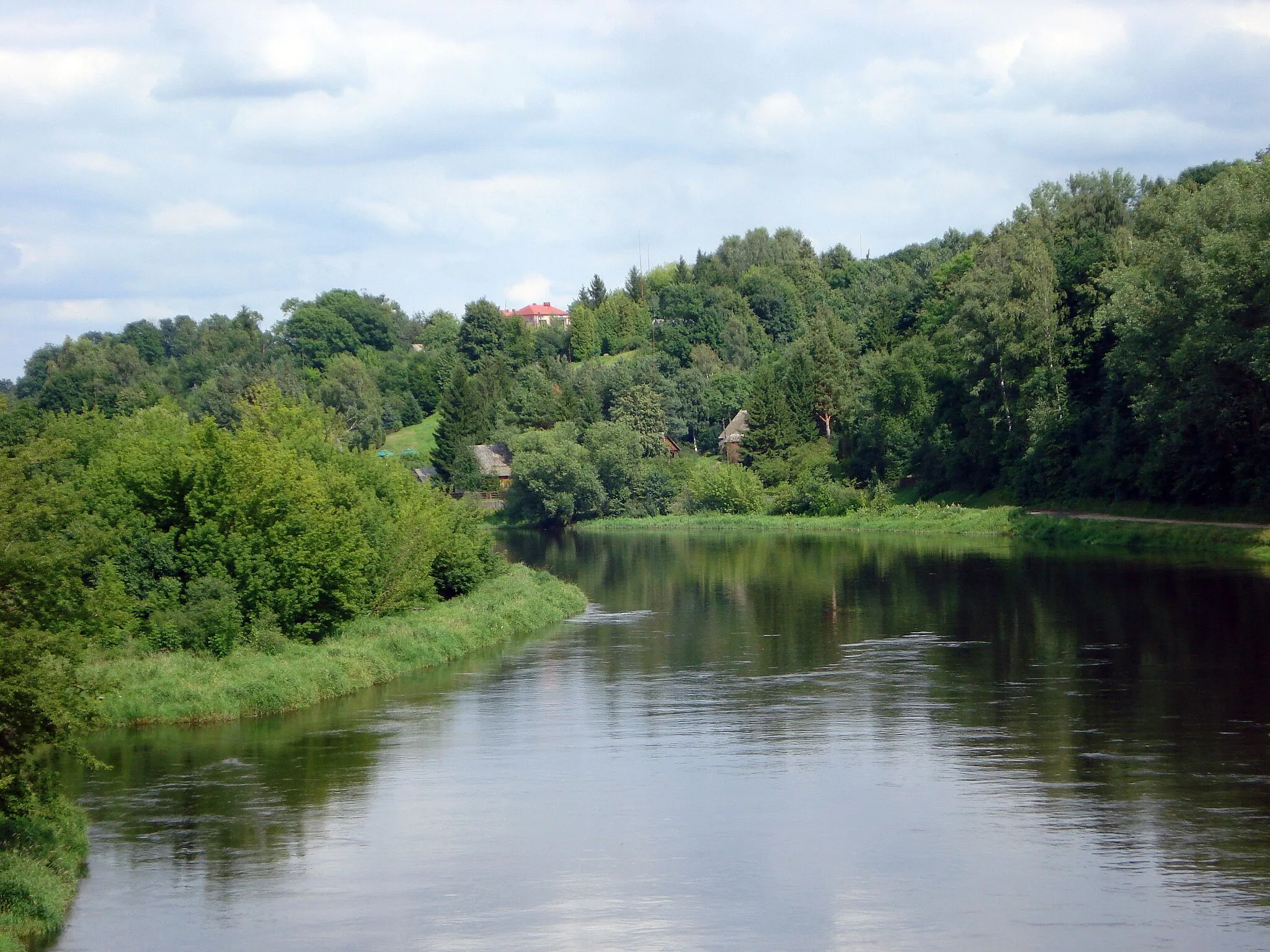 Photo showing: Nowogród: widok z mostu na skansen kurpiowski