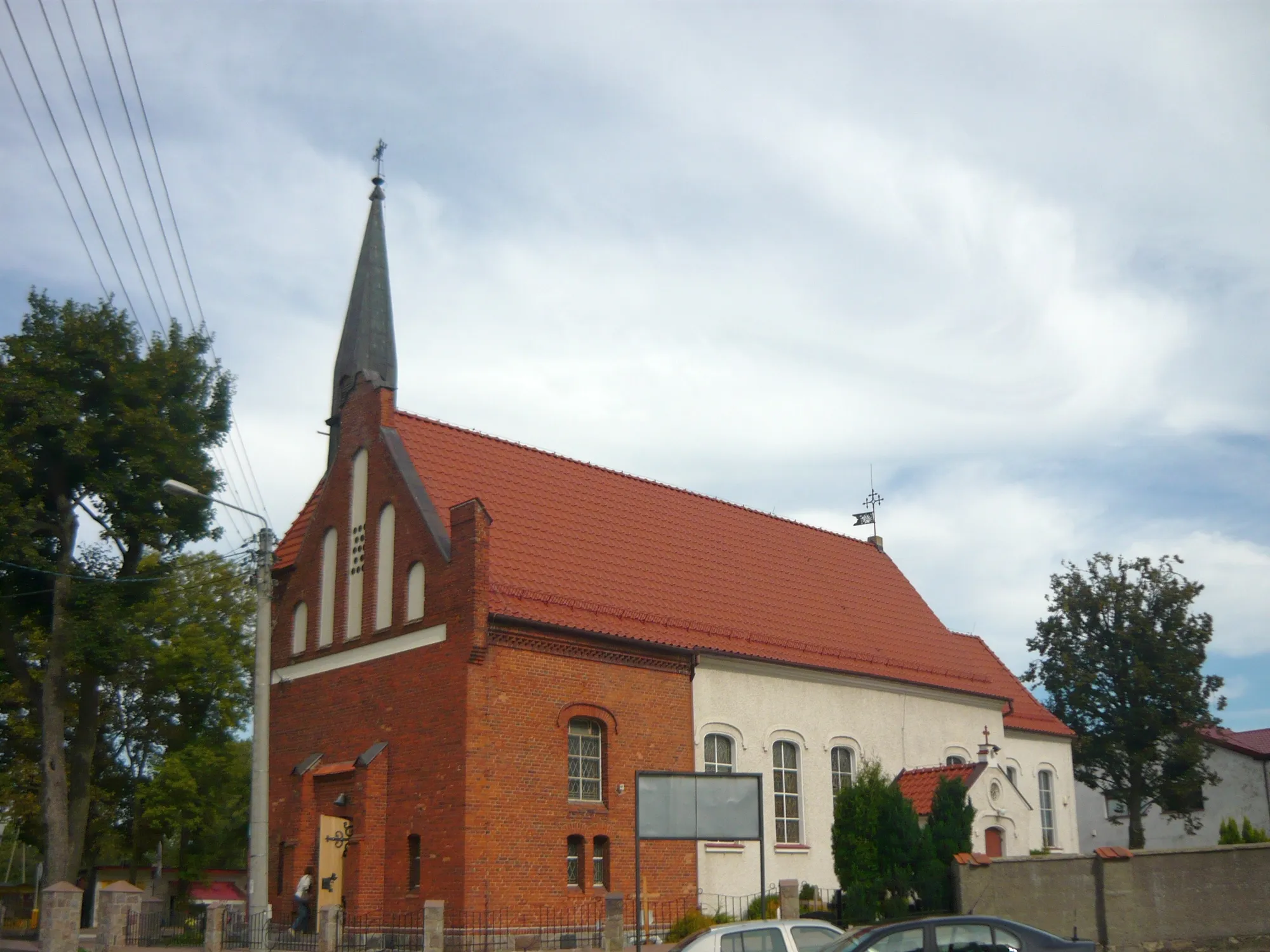 Photo showing: Kościół św. Apostołów Szymona i Judy Tadeusza oraz św. Marii Magdaleny w Chwaszczynie.