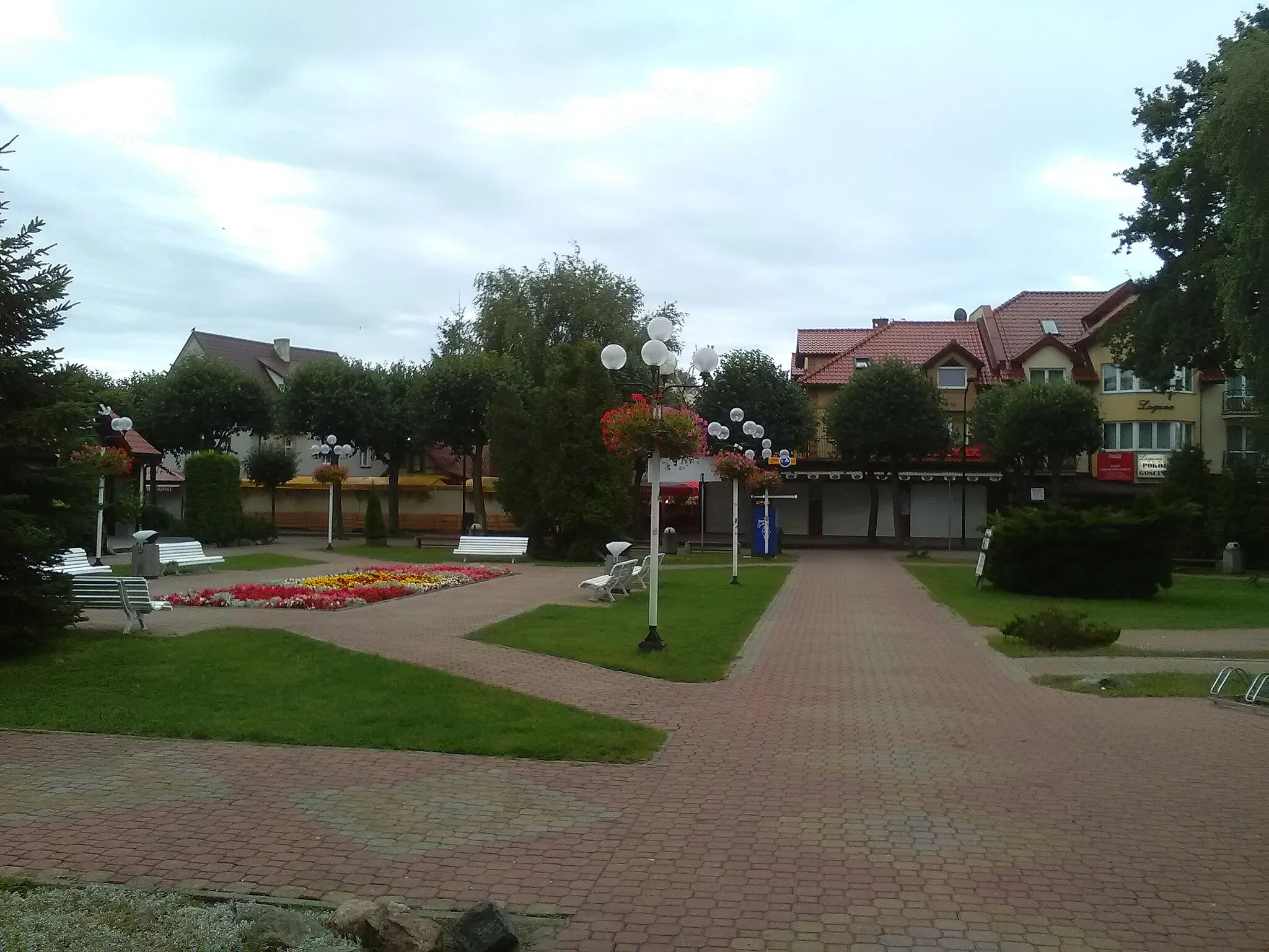 Photo showing: Plac między ulicami sychty i Stefańskiego w Jastarni.