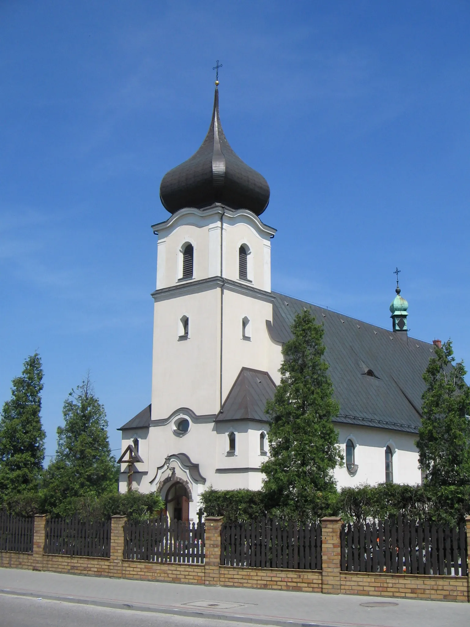 Photo showing: Our Lady of the Rosary church in Nędza, Poland, built in 1908