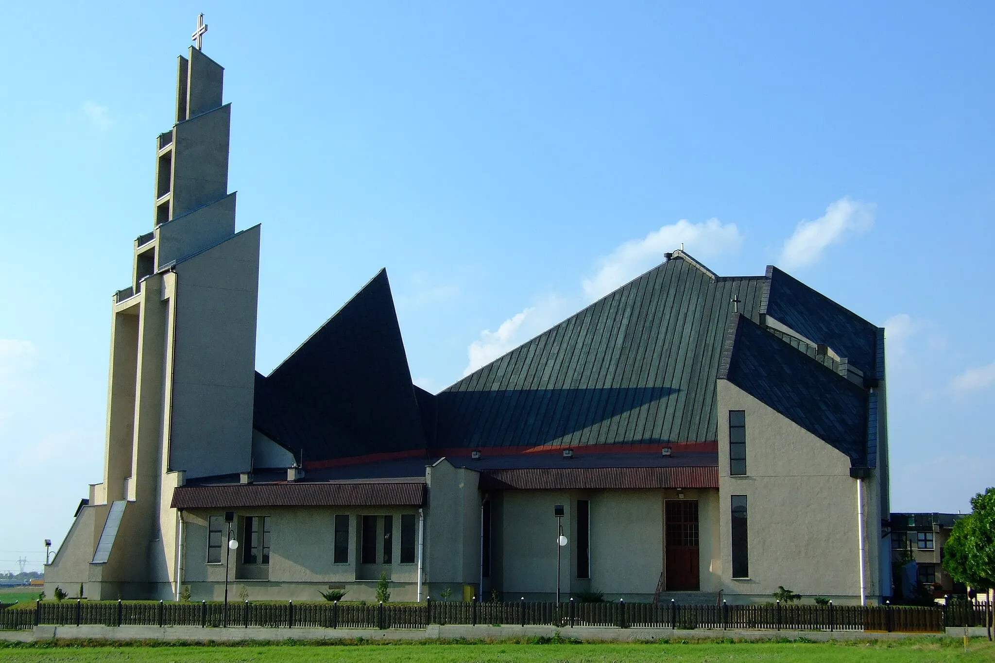 Photo showing: Kościół Nawrócenia św. Pawła Apostoła w Pyskowicach