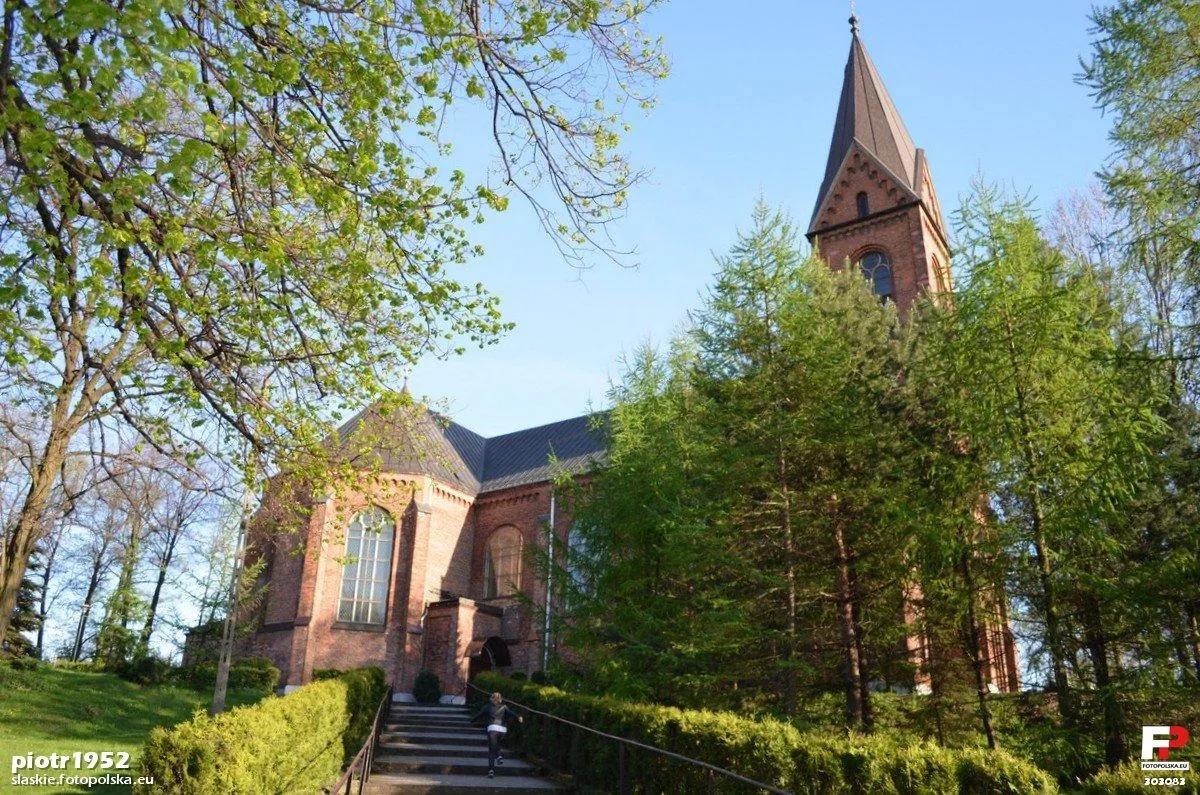 Photo showing: Wejście do kościoła