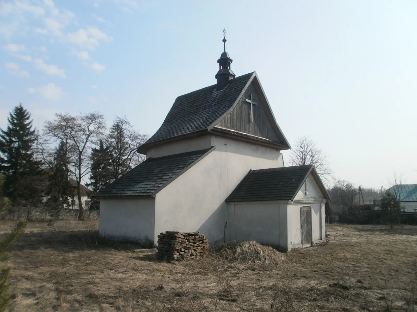 Photo showing: Kościół fil. pw. Świętej Trójcy w Chmielniku