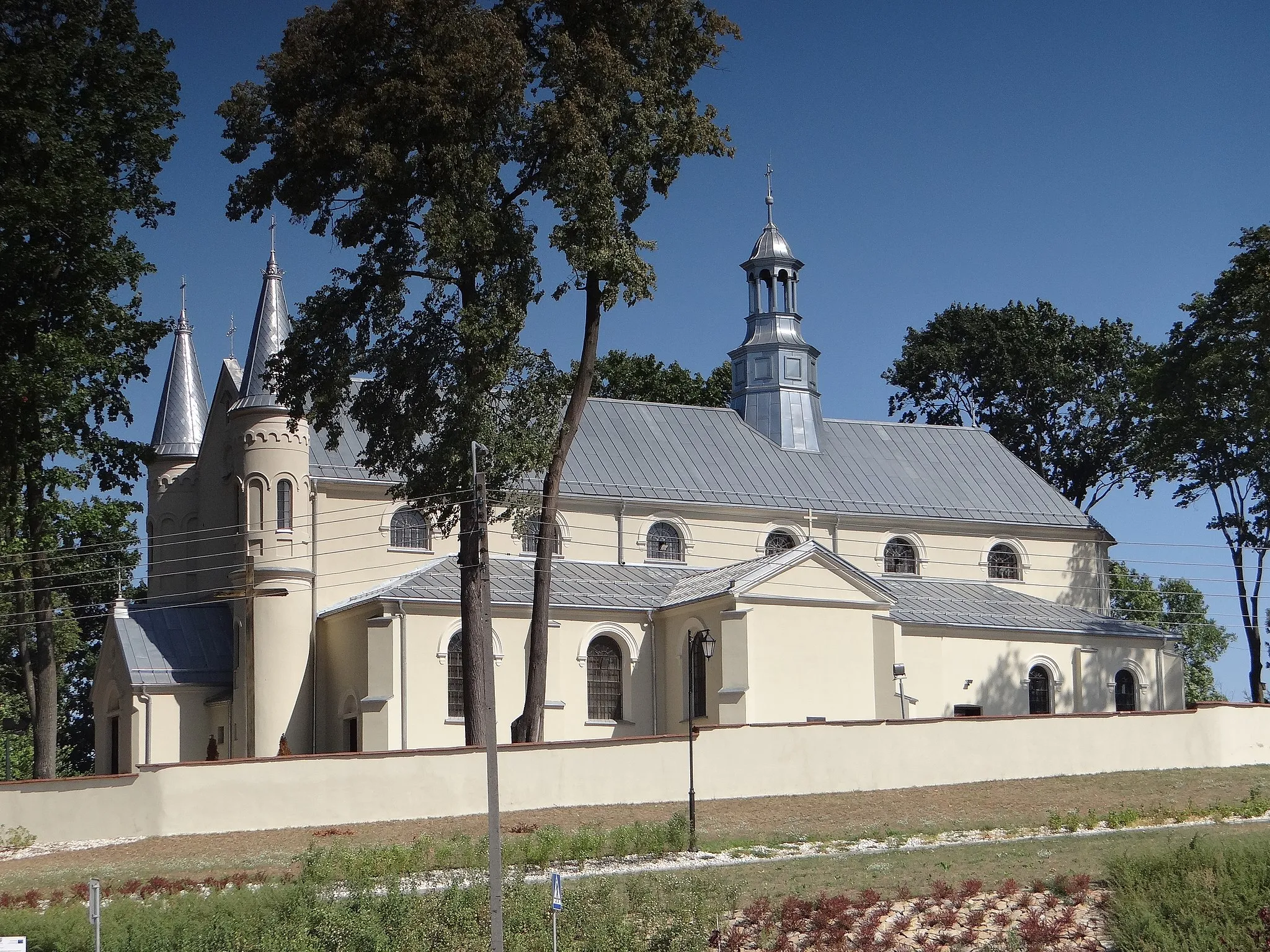 Photo showing: Saint Michael Archangel church in Daleszyce
