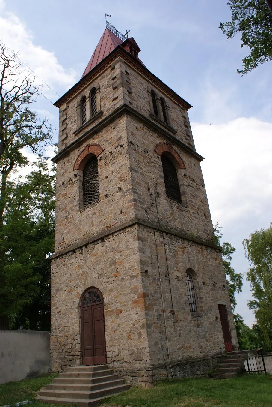 Photo showing: Dzwonnnica przy kościele św. Władysława w Kunowie