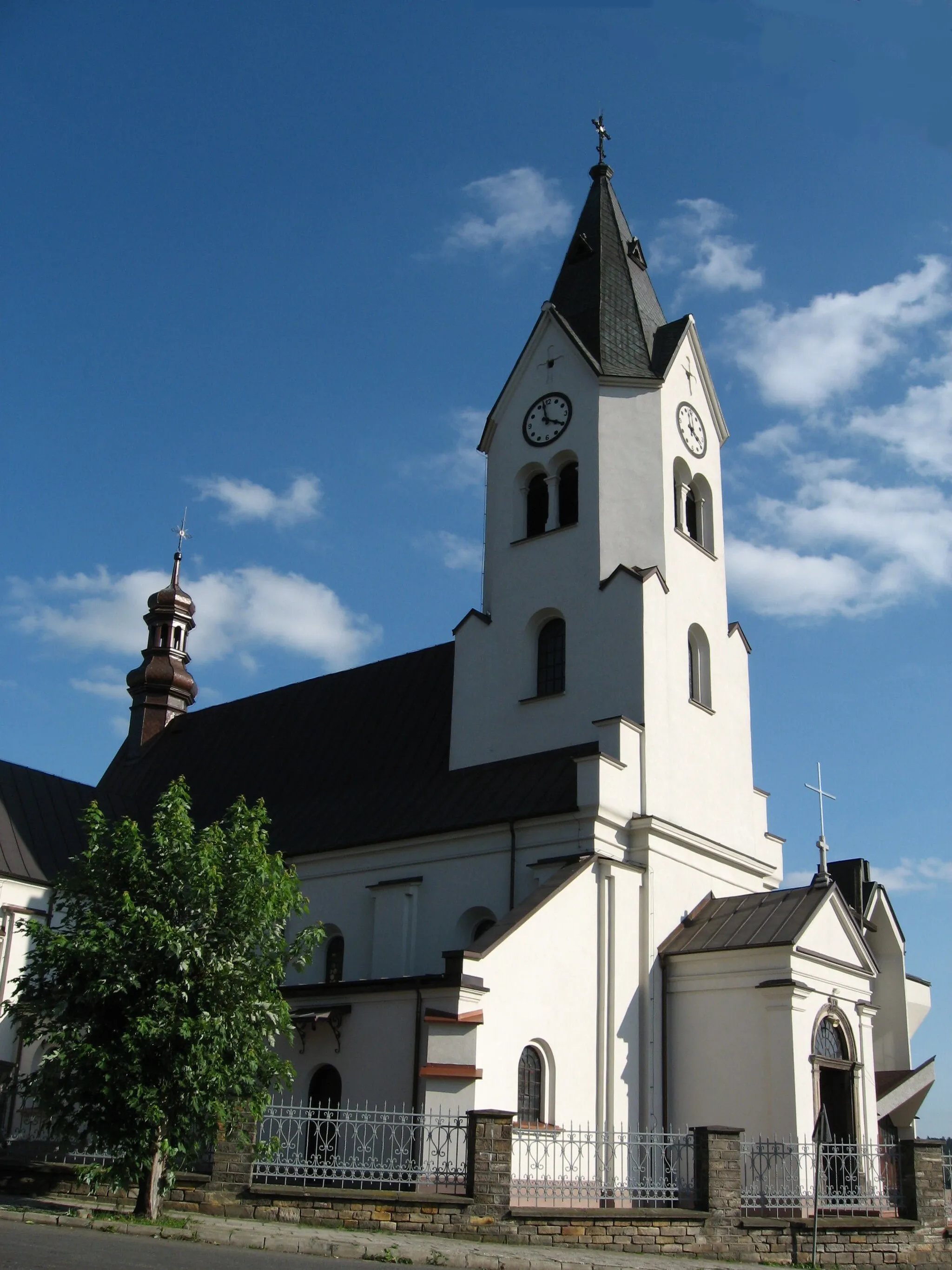 Photo showing: Kościół pod wezwaniem Św. Trójcy w Starachowicach (zabytek nr rejestr. A.826)