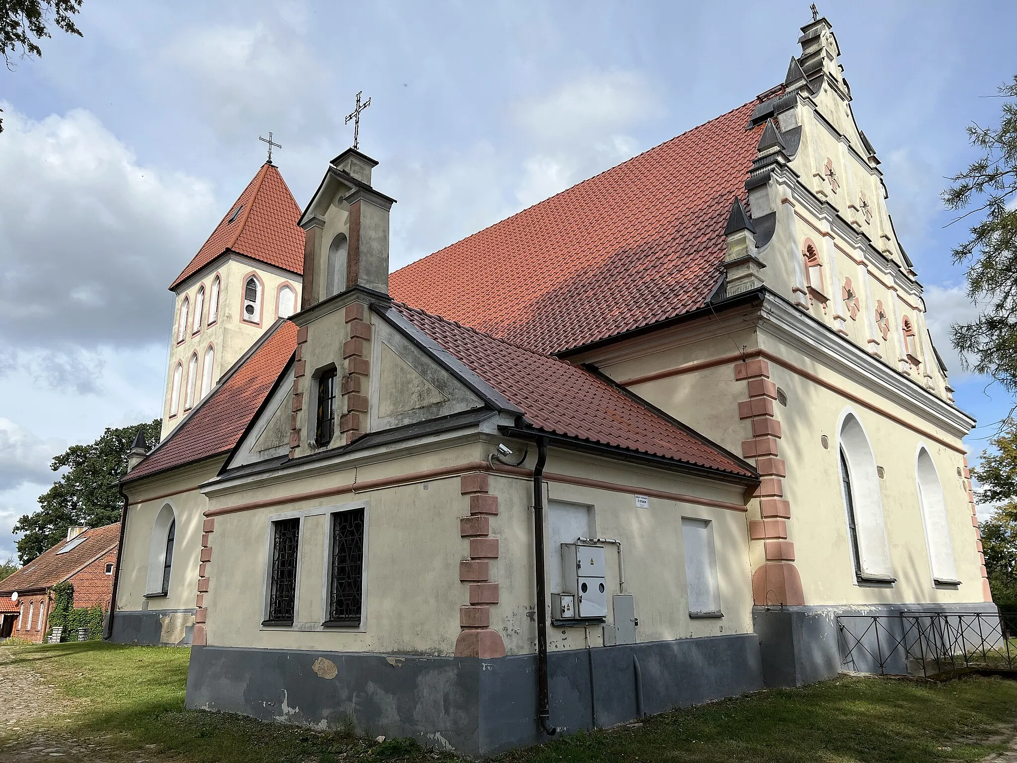 Photo showing: Kościół ewangelicki w Baniach Mazurskich, obecnie kościół rzymskokatolicki św. Antoniego Padewskiego