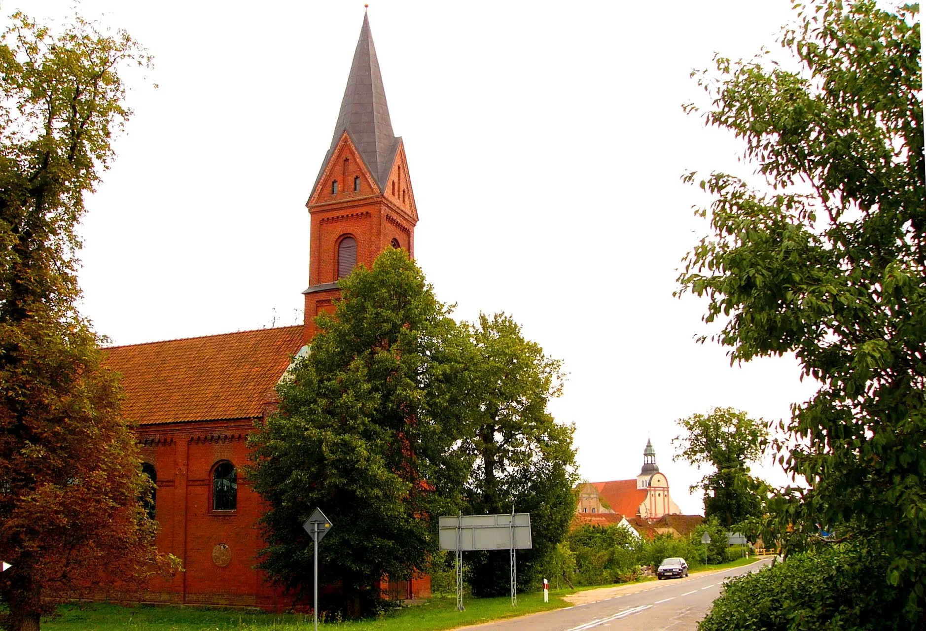 Photo showing: Bisztynek, ul. 9 Maja - dawny kościół  ewangelicki, obecnie kościół pw. św. Michała Archanioła (zabytek nr A-1512)