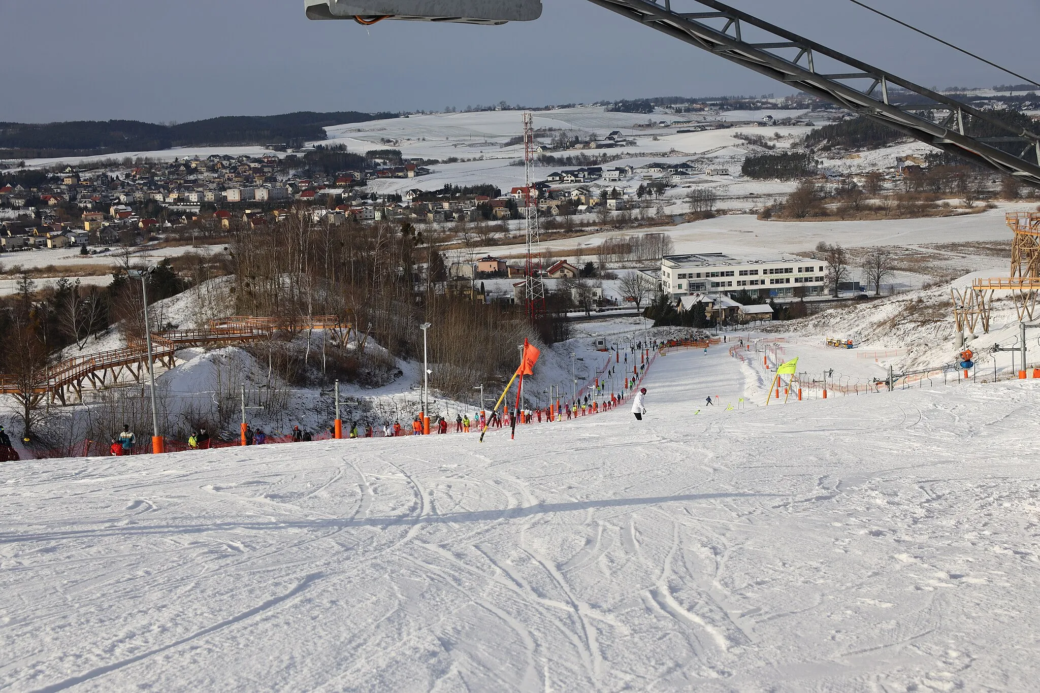 Photo showing: Widok na trasy narciarskie Kurza Góra