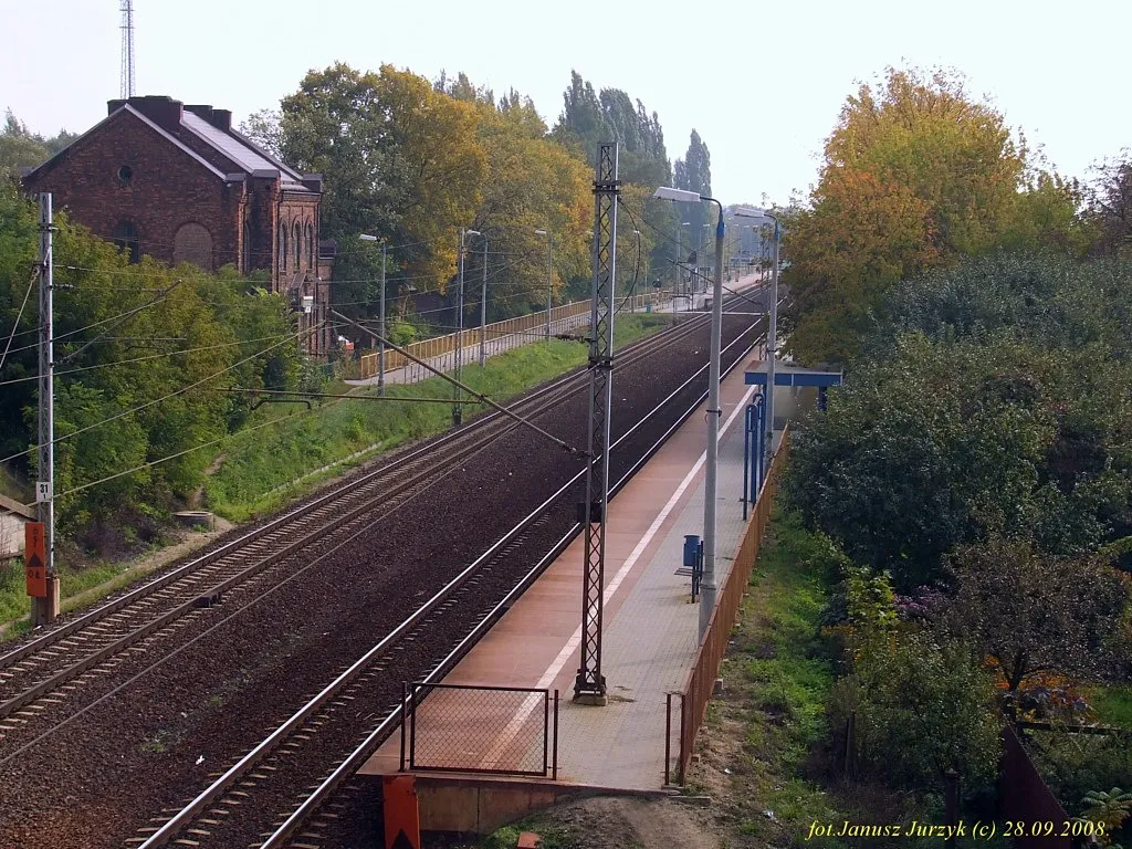 Photo showing: Train station Dębe Wielkie.