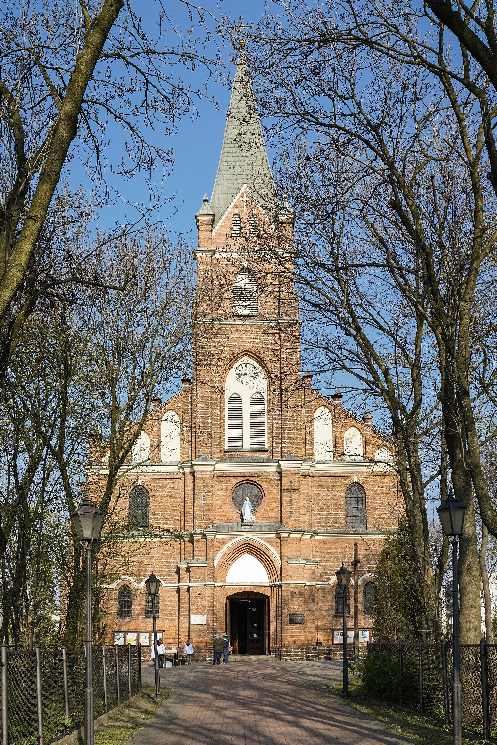 Photo showing: Church of the Immaculate Conception of St. Mary in St. Isidor Parish in Marki