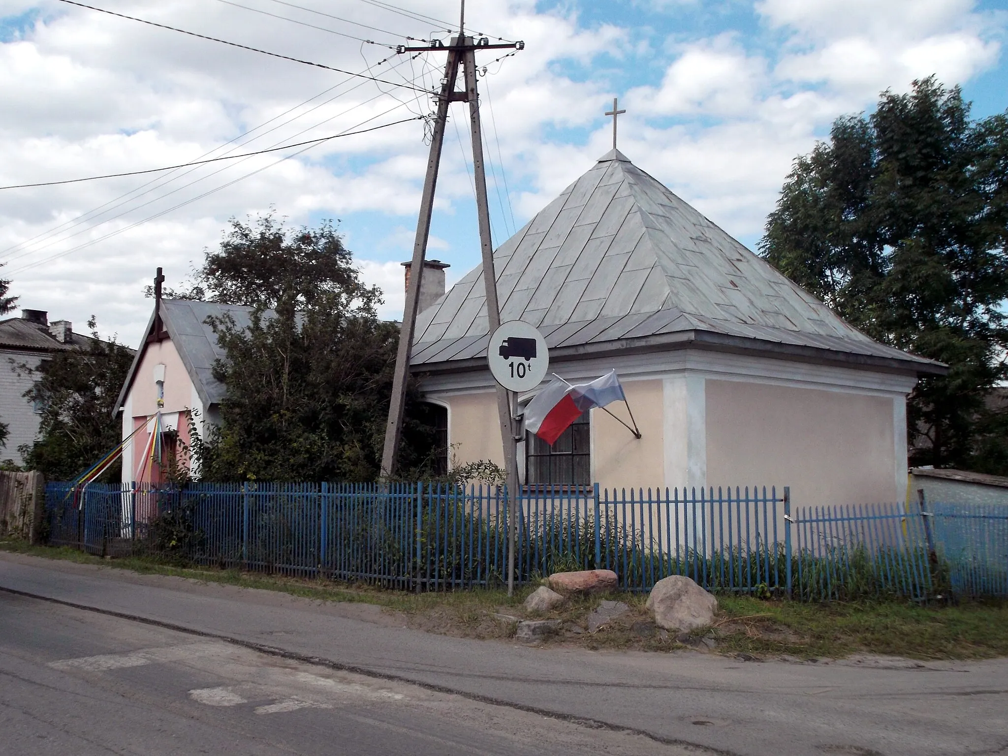 Photo showing: Wayside shrine in Słupno (Poland)