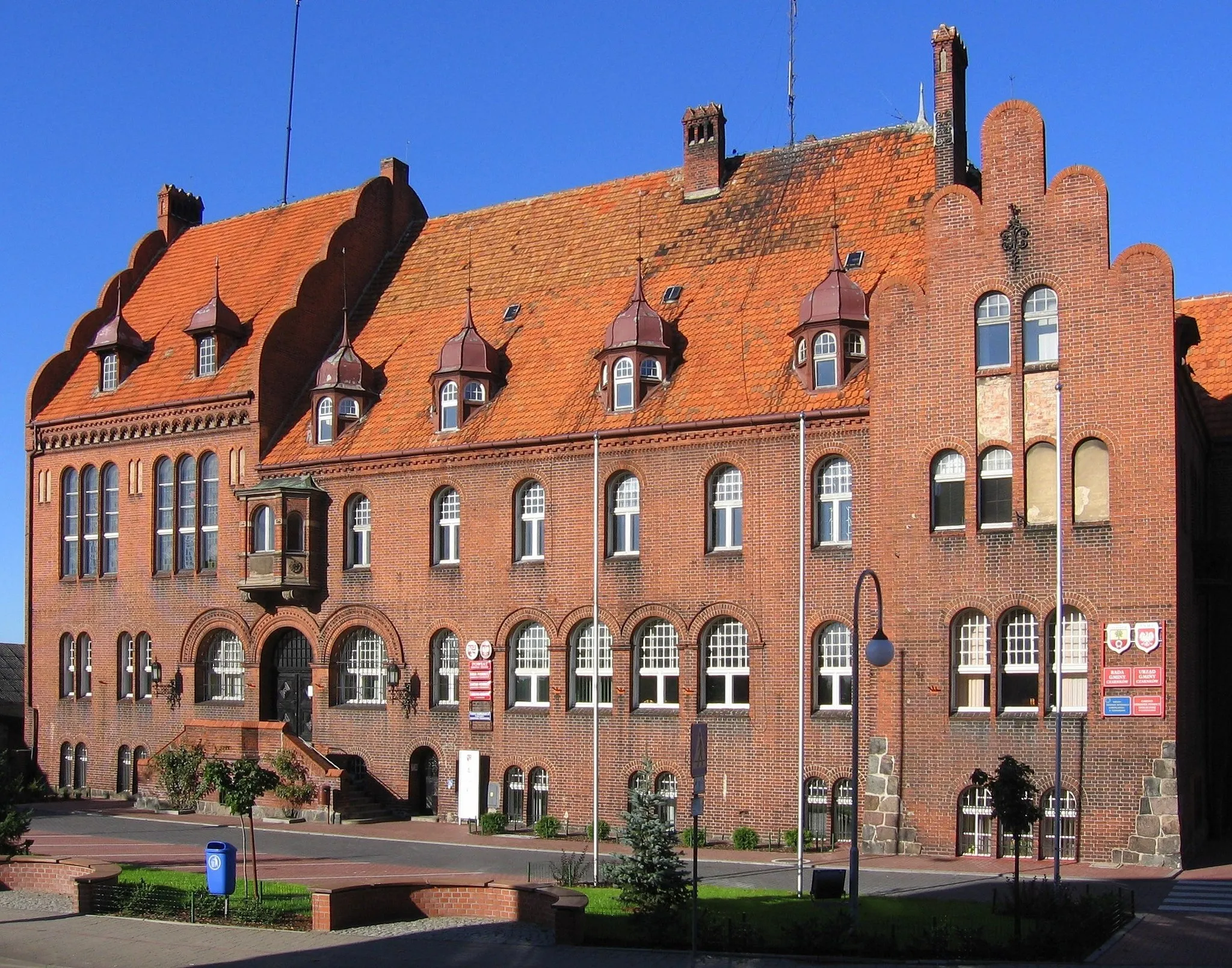 Photo showing: Starostwo powiatowe w Czarnkowie. Urząd Gminy Czarnków.