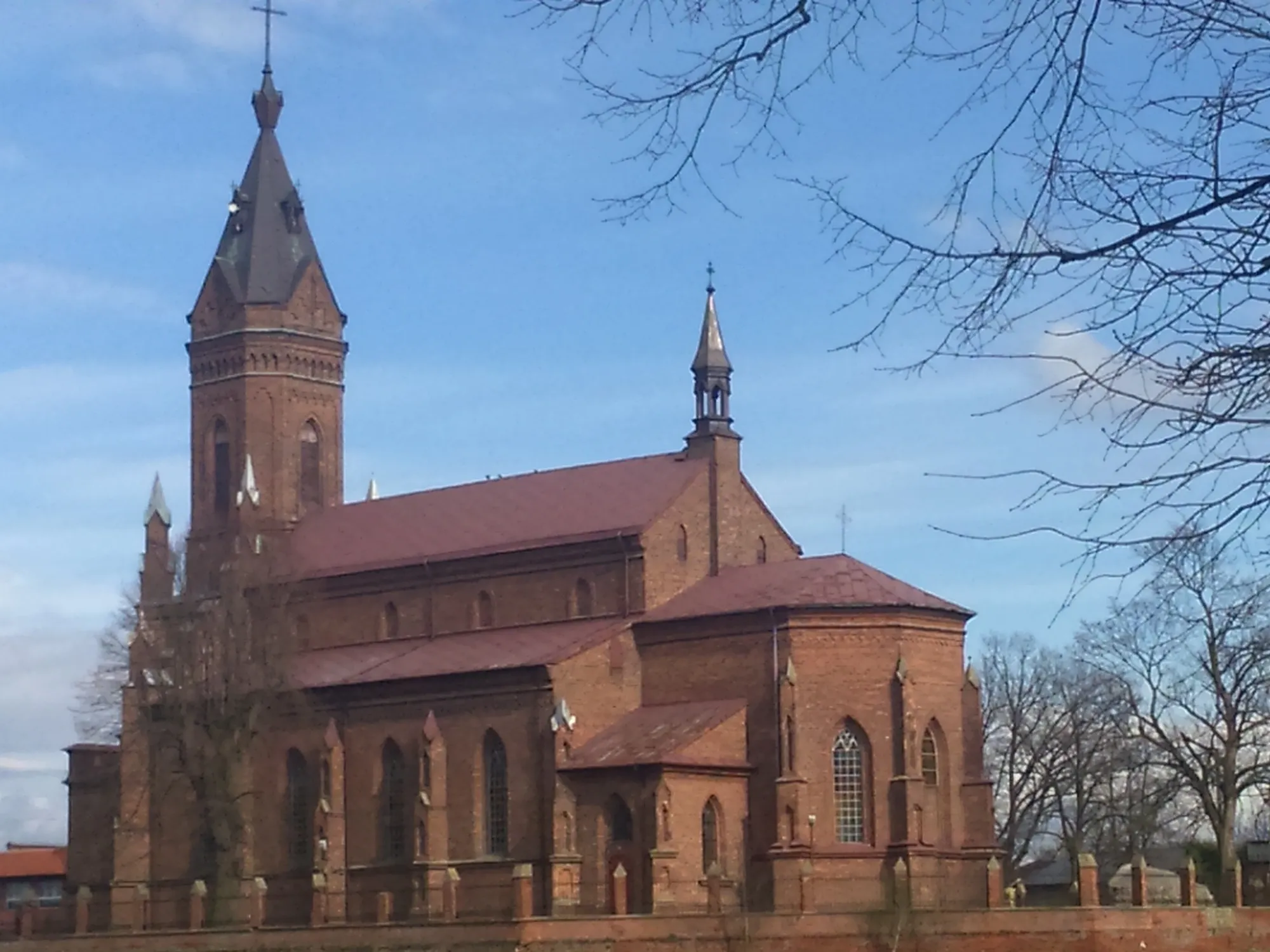 Photo showing: Kościół pw. Św. Ap. Piotra i Pawła w Kraszewicach, w powiecie ostrzeszowskim.
