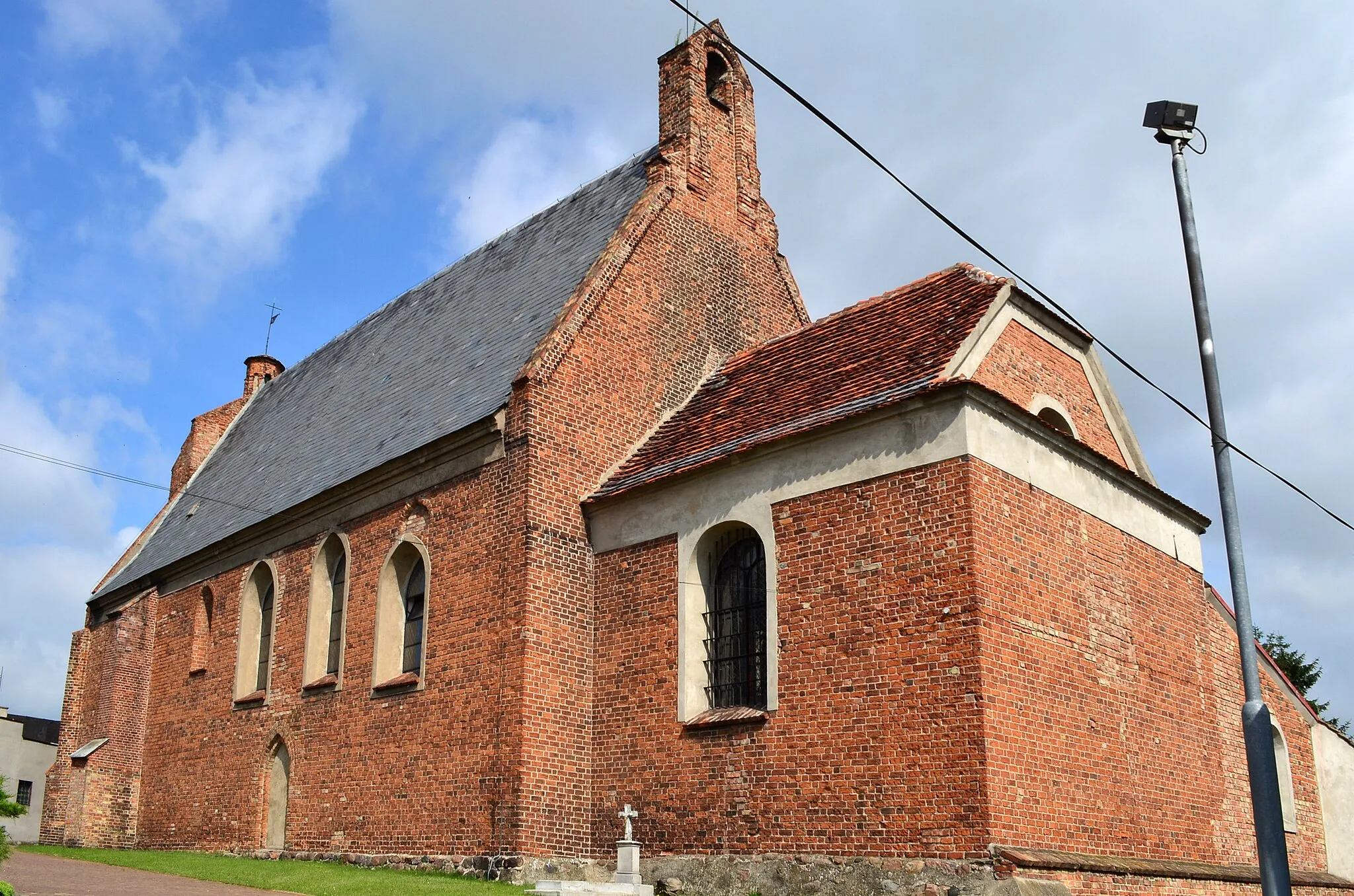 Photo showing: Pobiedziska, kościół par. p.w. św. Michała Archanioła, XIV