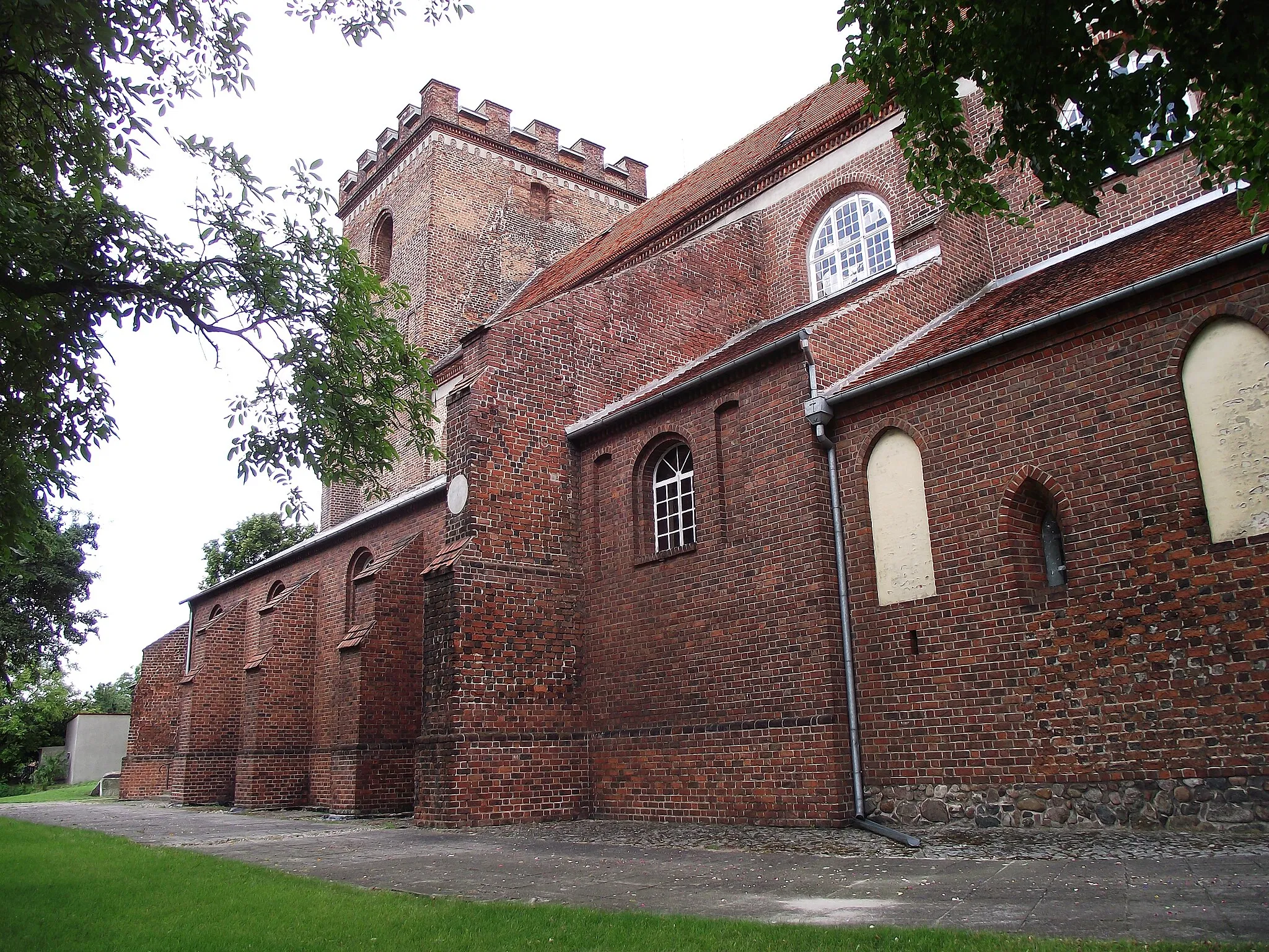 Photo showing: Pyzdry - kościół Narodzenia N.M.P.  [ XV w. ]