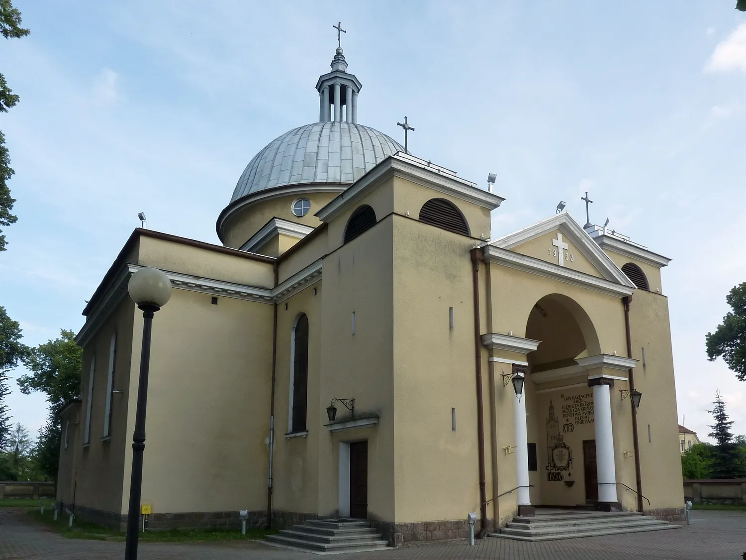 Photo showing: Strzałkowo, ul. Księdza Stanisława Marusarza 5 - rzymskokatolicki kościół parafialny p.w. św. Doroty.