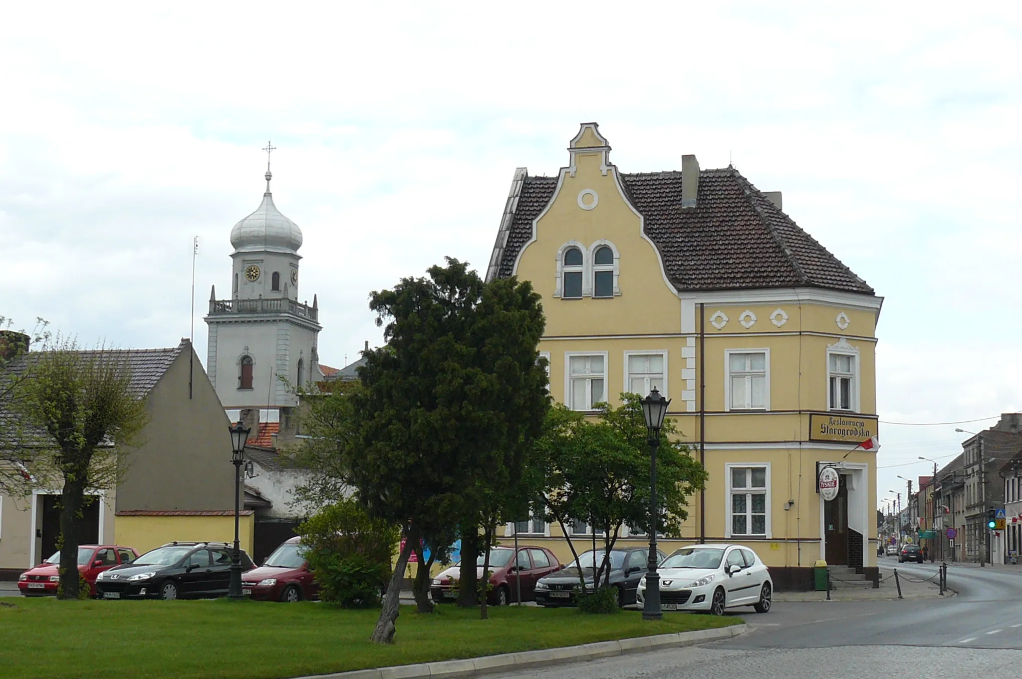 Photo showing: Sulmierzyce. Rynek.