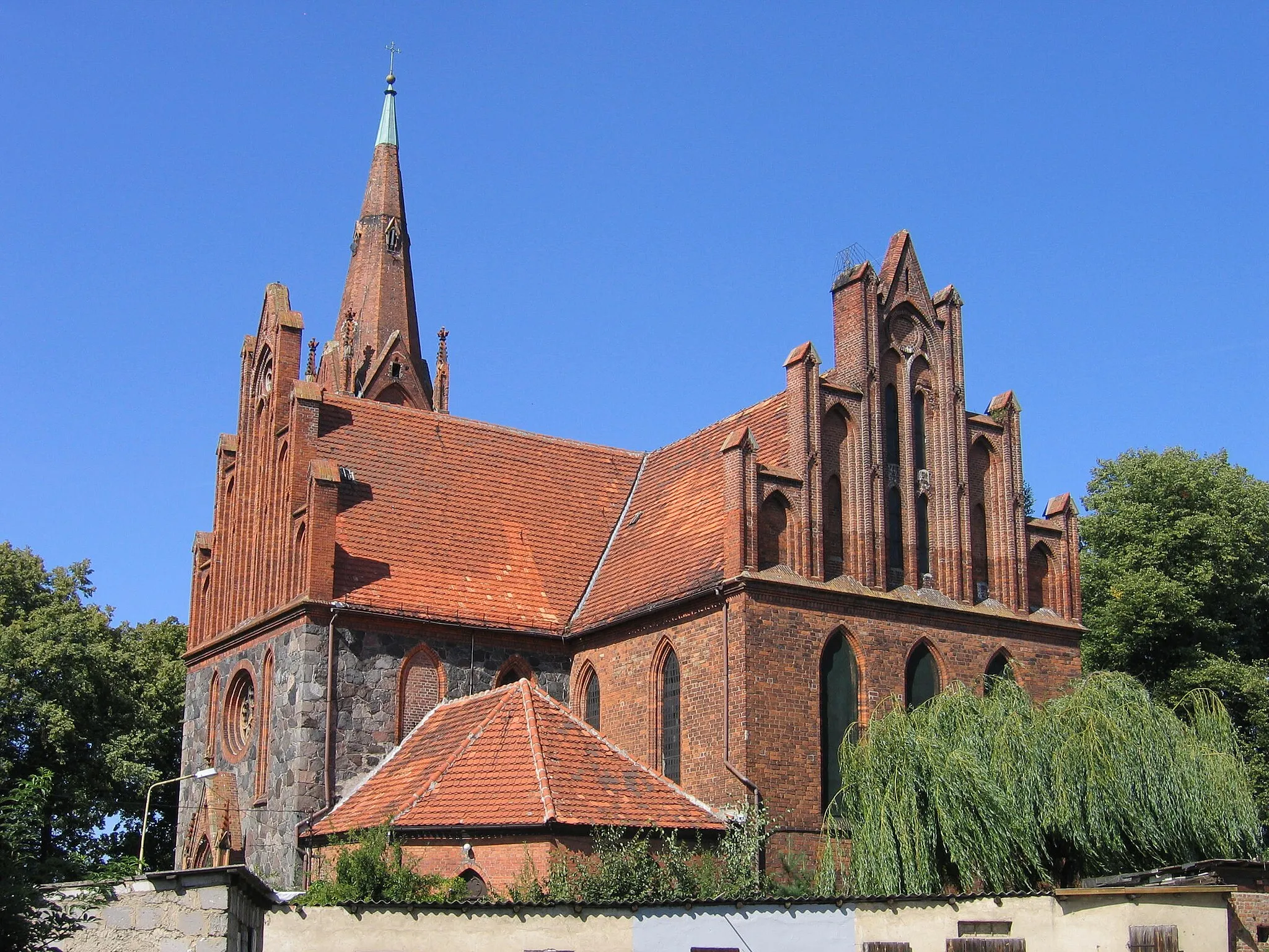 Photo showing: Lipiany - kościół parafialny p.w. Wniebowzięcia NMP