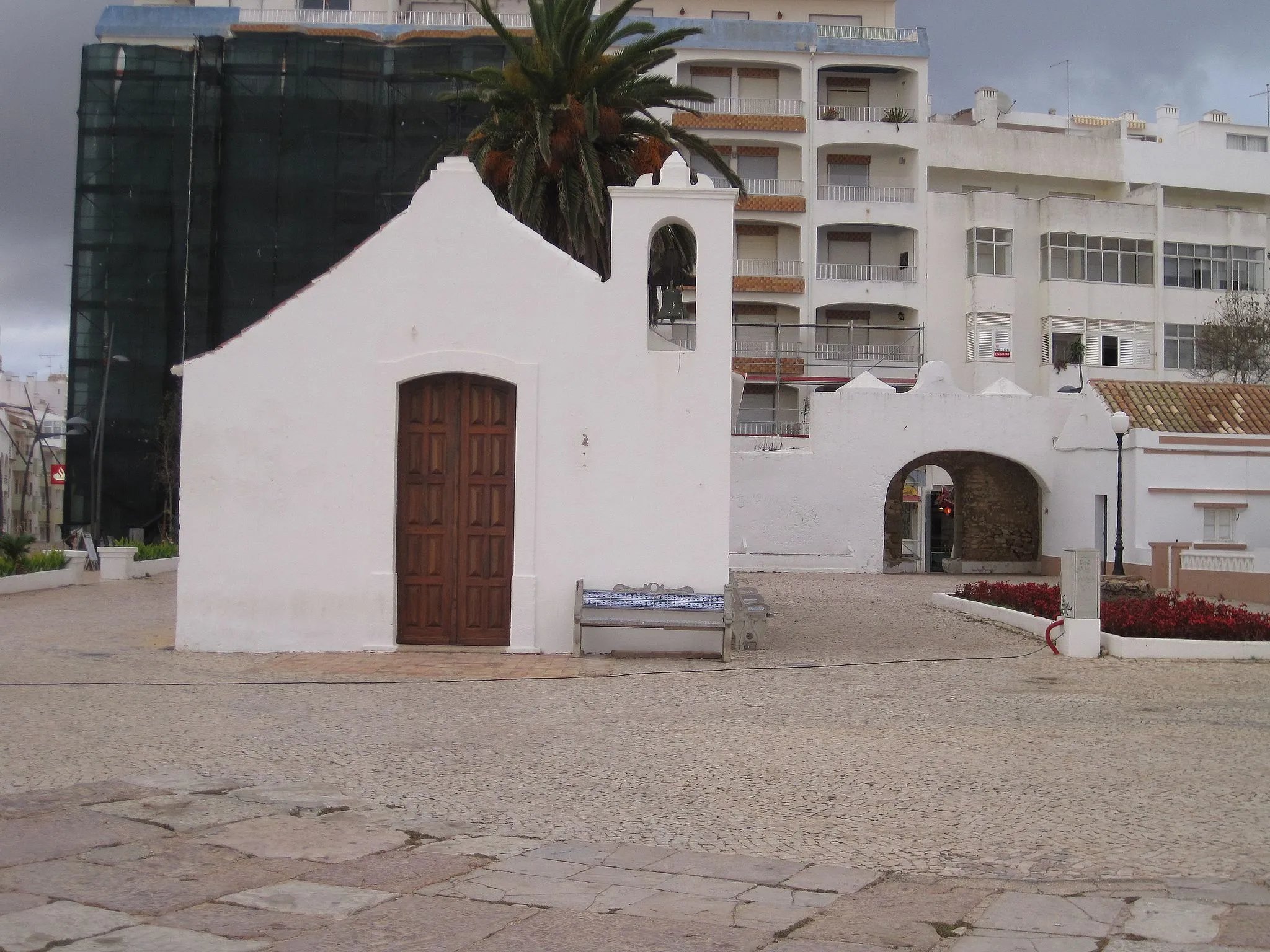 Photo showing: This monument is indexed in the IGESPAR database ( Instituto de Gestão do Património Arquitectónico e Arqueológico ), under the reference 72822.