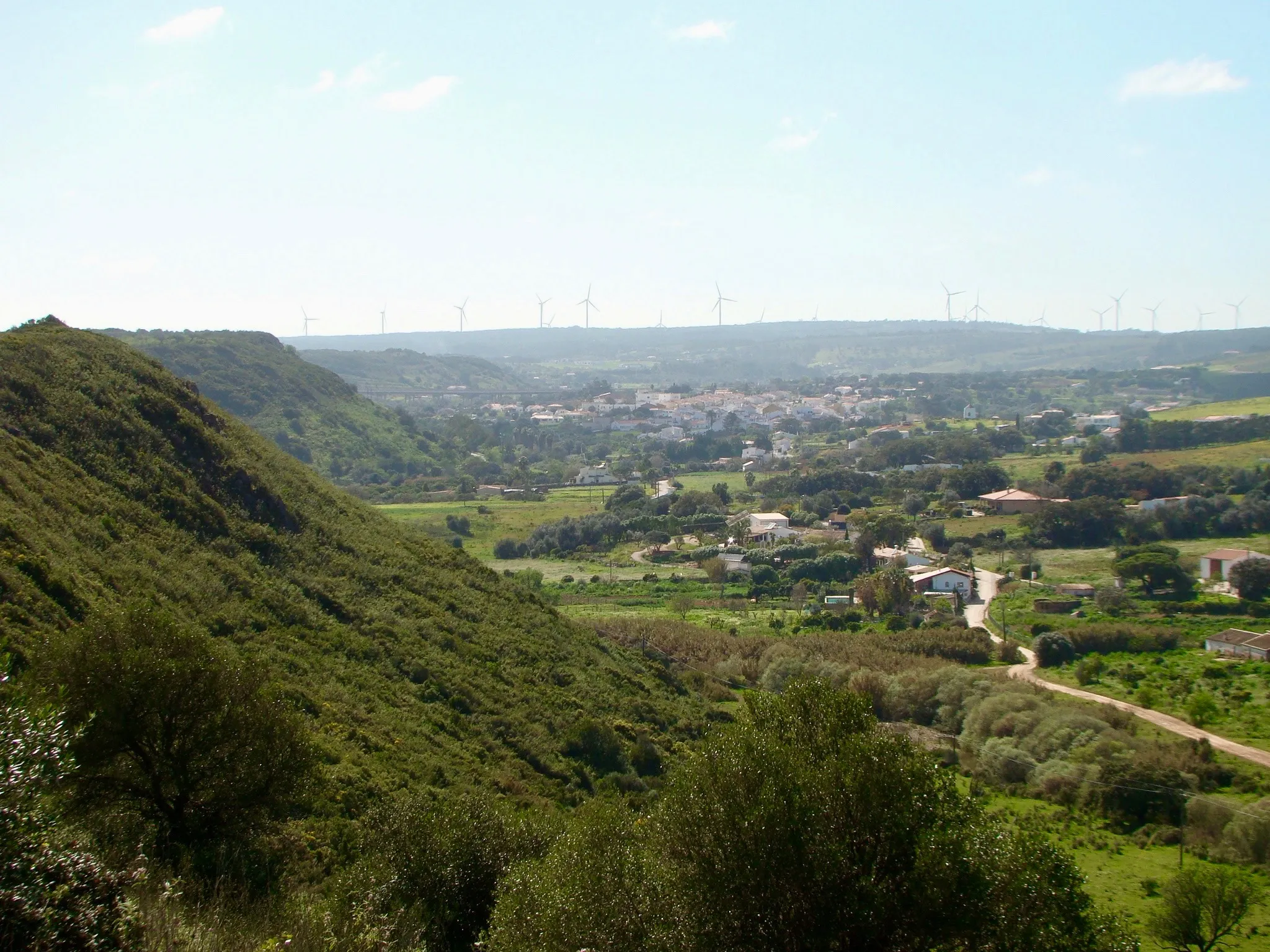 Photo showing: Vista de Bensafrim.