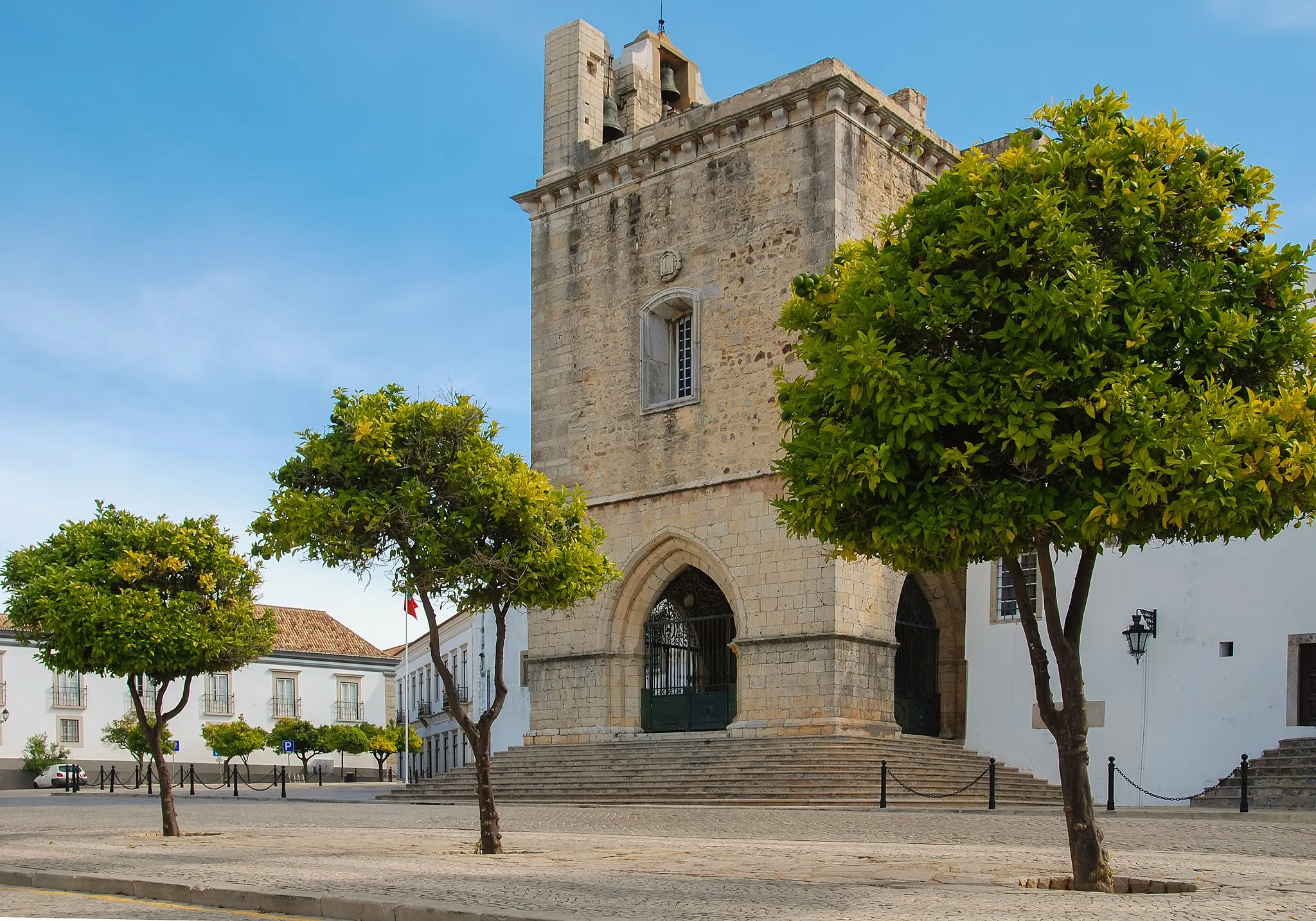 Photo showing: Cathedral in Faro Old Town