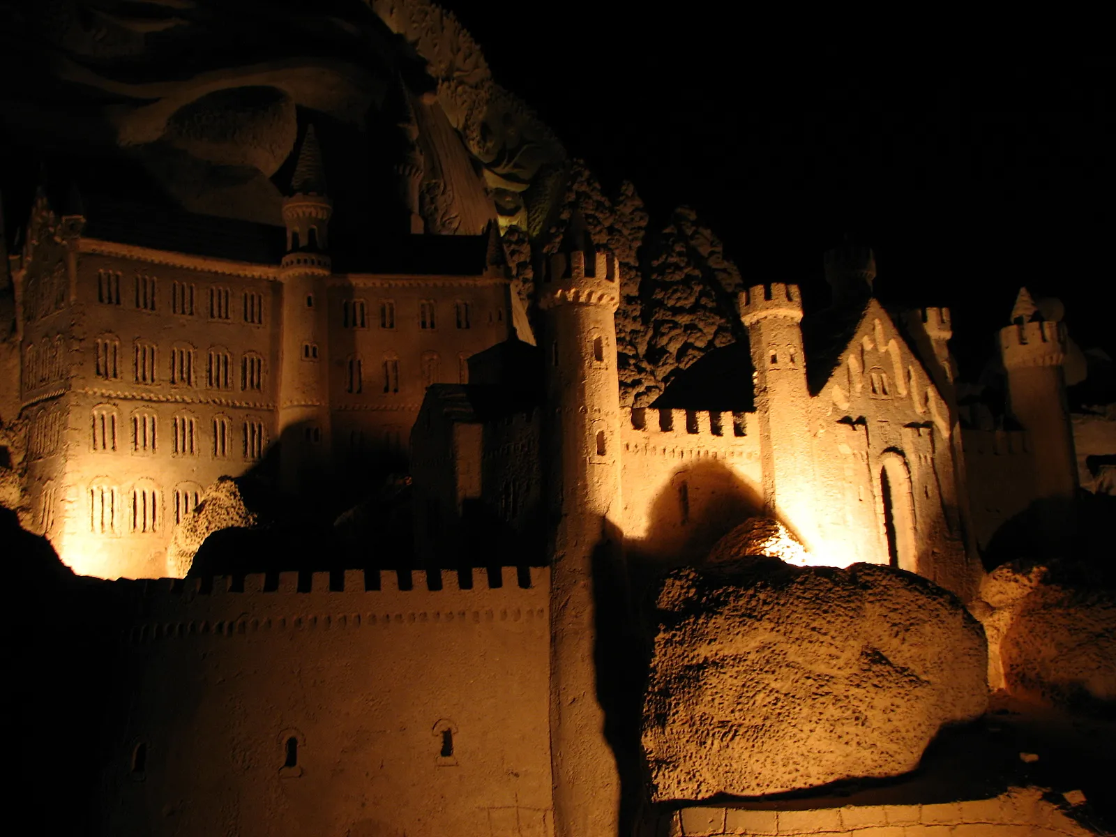 Photo showing: Sand Sculptures - FIESA 2007 - Wonders of the World (Maravilhas Do Mundo) - The International Sand Sculpture Festival (Festival Internacional de Escultura em Areia)  - Pera, The Algarve, Portugal