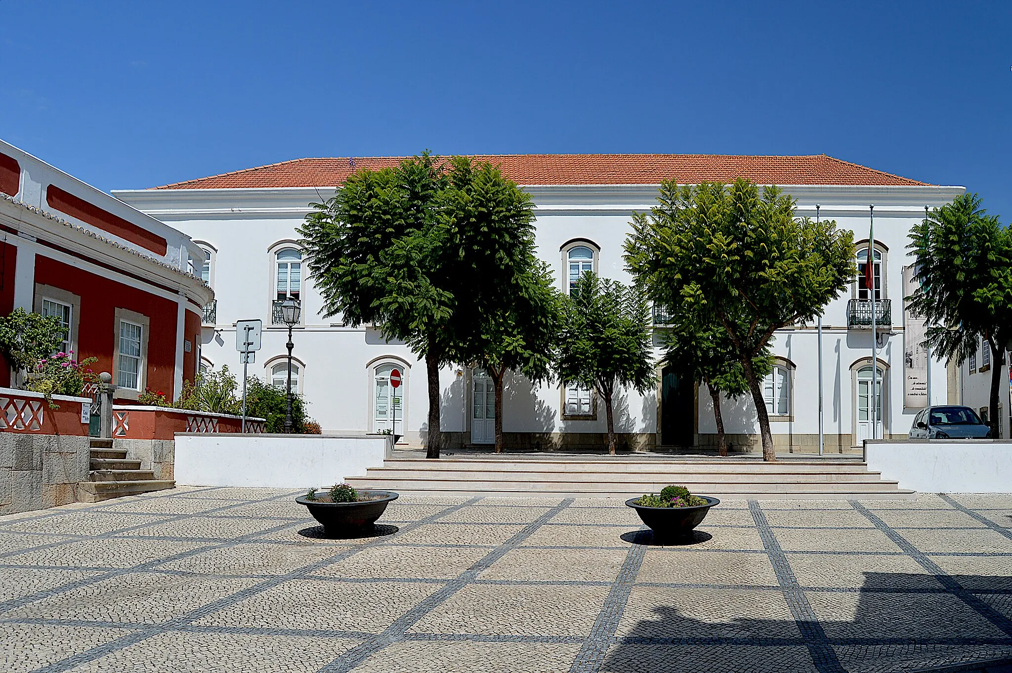Photo showing: Edifício da Câmara Municipal de São Brás de Alportel