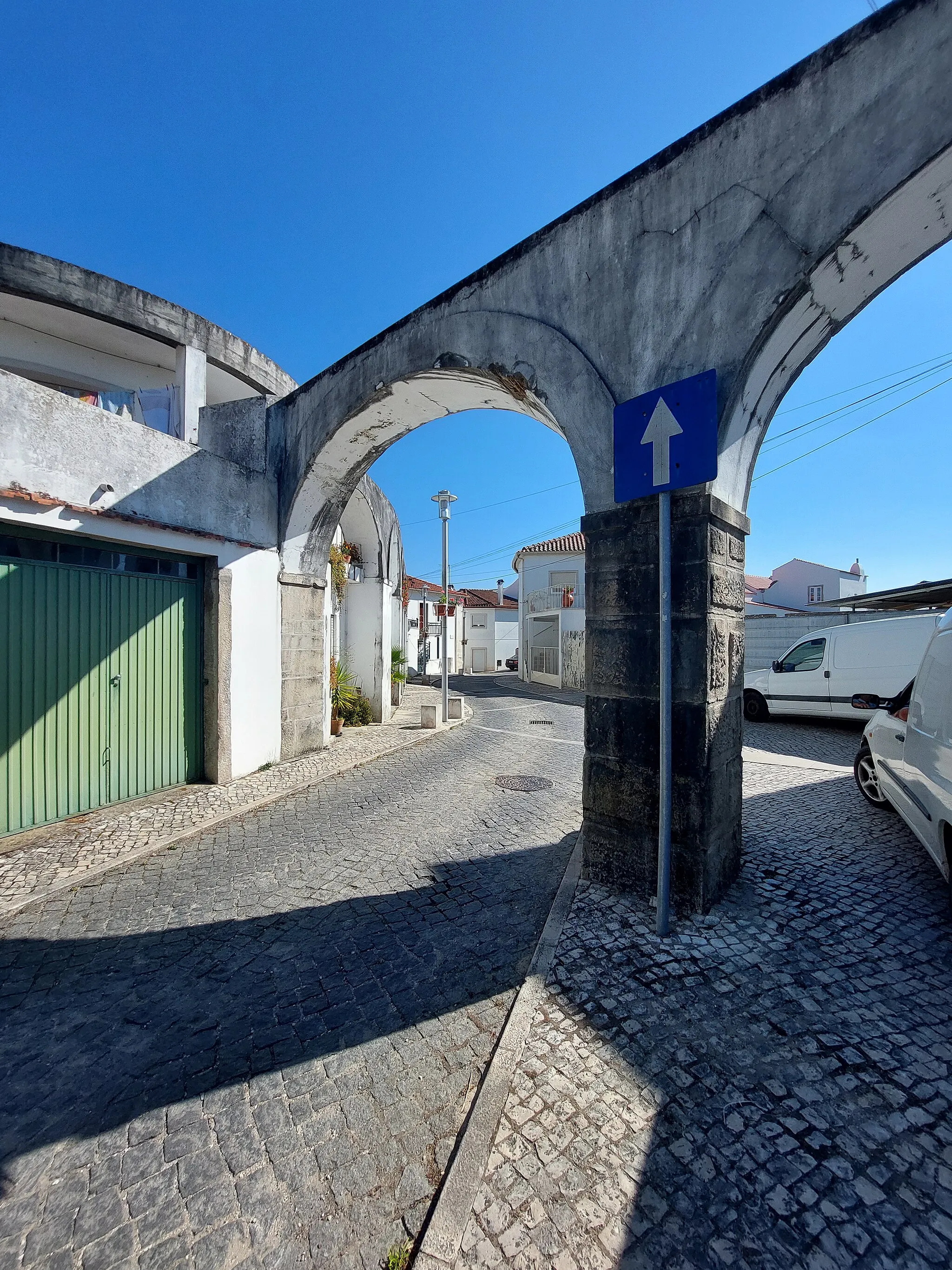 Photo showing: Túnel do Aqueduto do Convento do Louriçal