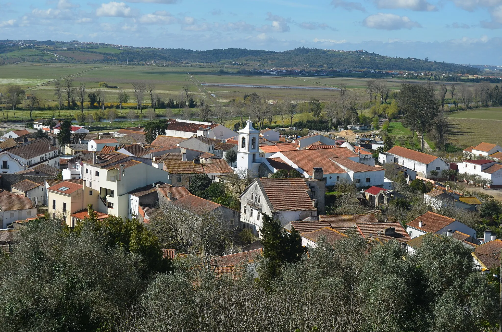 Photo showing: Sunday morning in a silent town