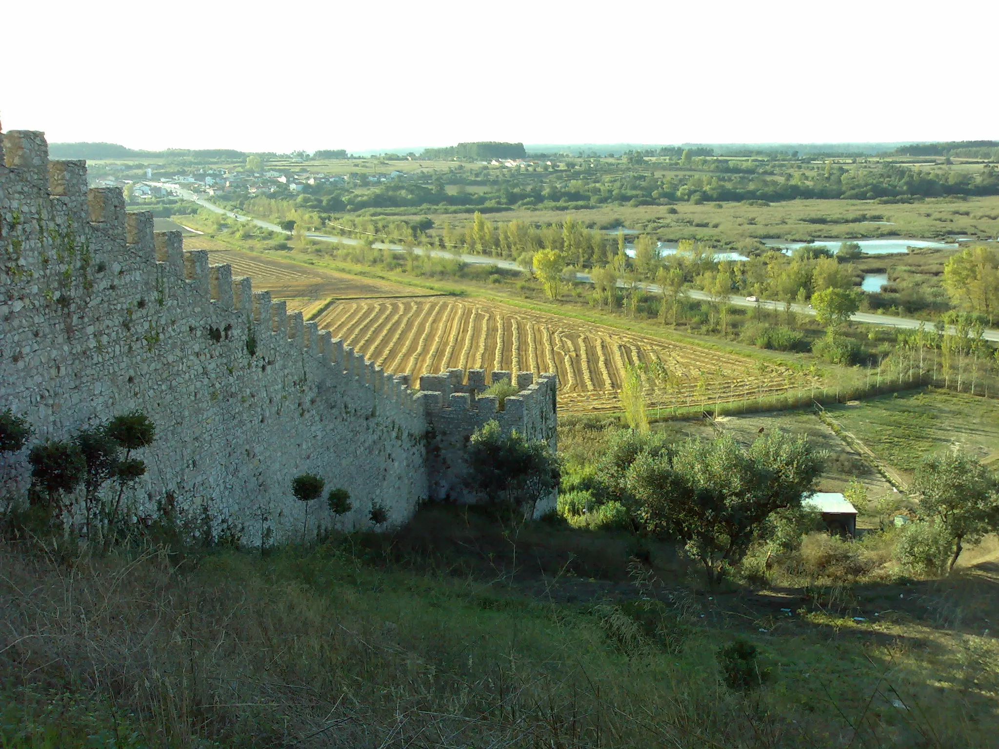 Photo showing: Castelo de Montemor-o-velho (vista exterior da muralha), Portugal