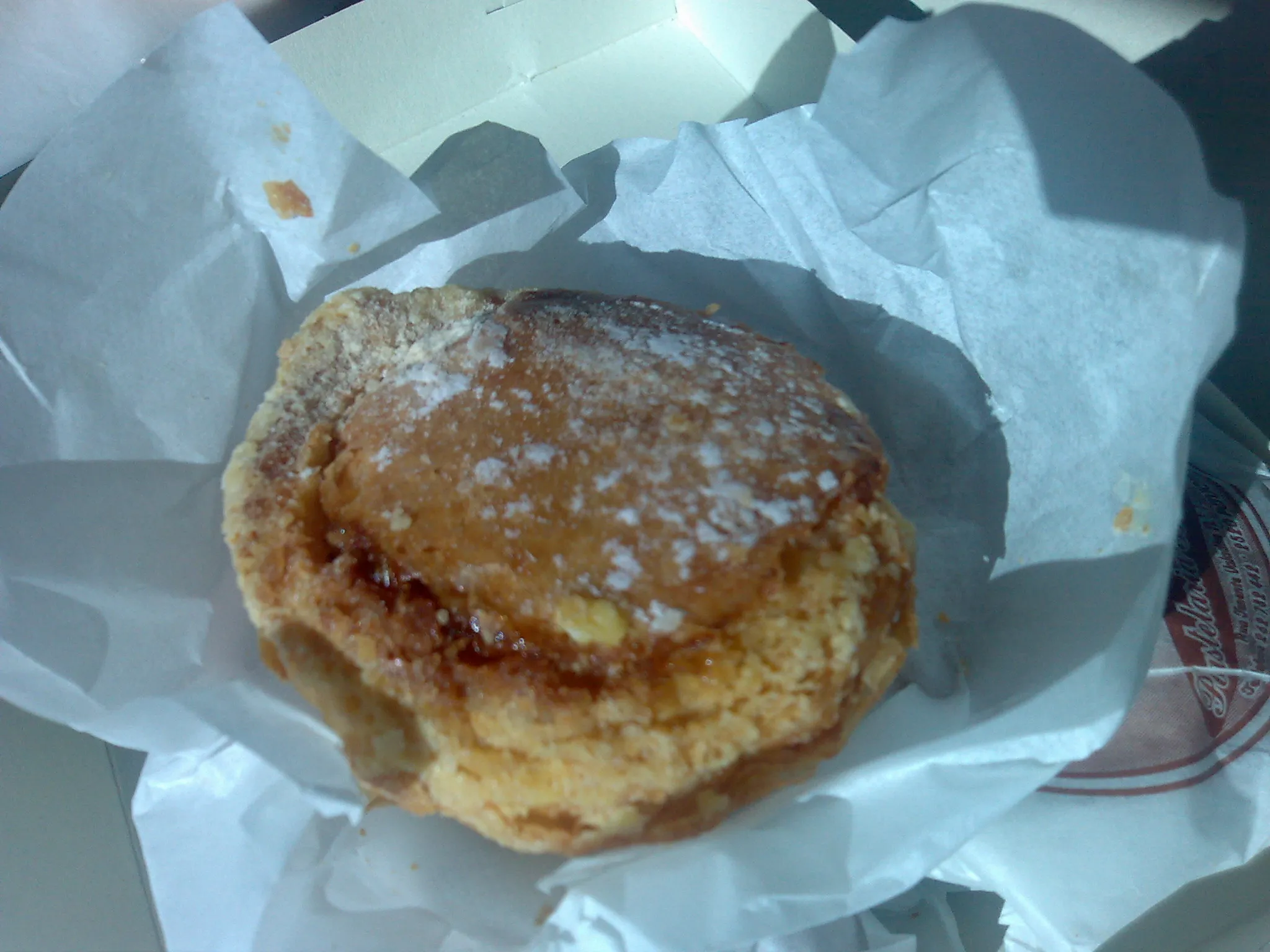 Photo showing: Amigo de Peniche, a typical sweet from Peniche, Portugal.