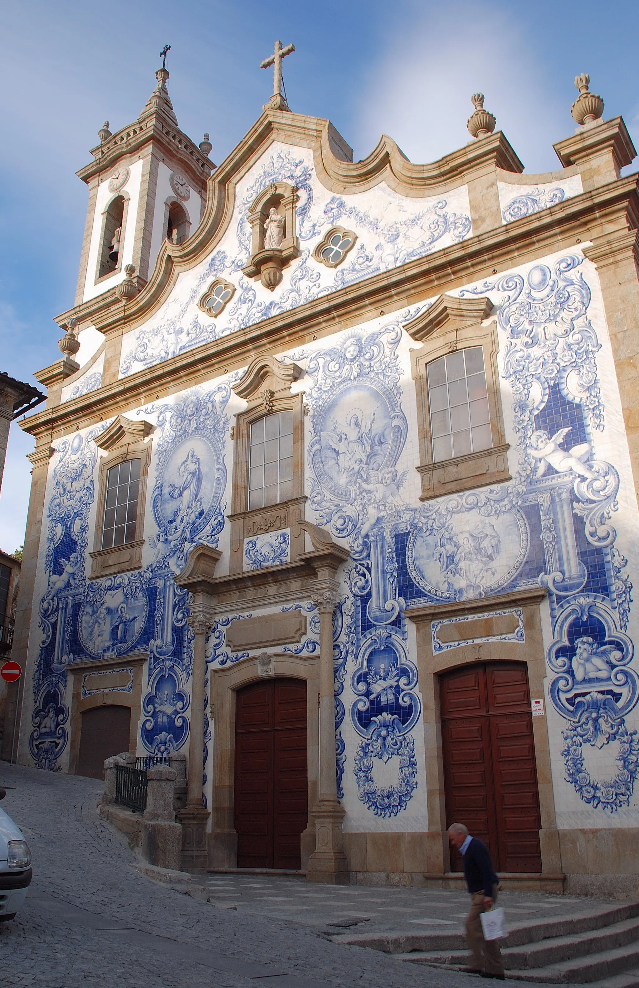 Photo showing: Façade of the Covilhã Church, Portugal