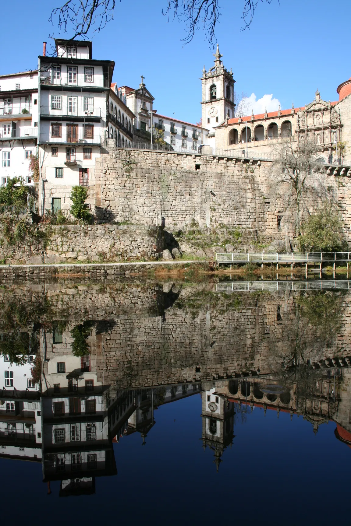 Photo showing: Amarante Igreja de São Gonçalo