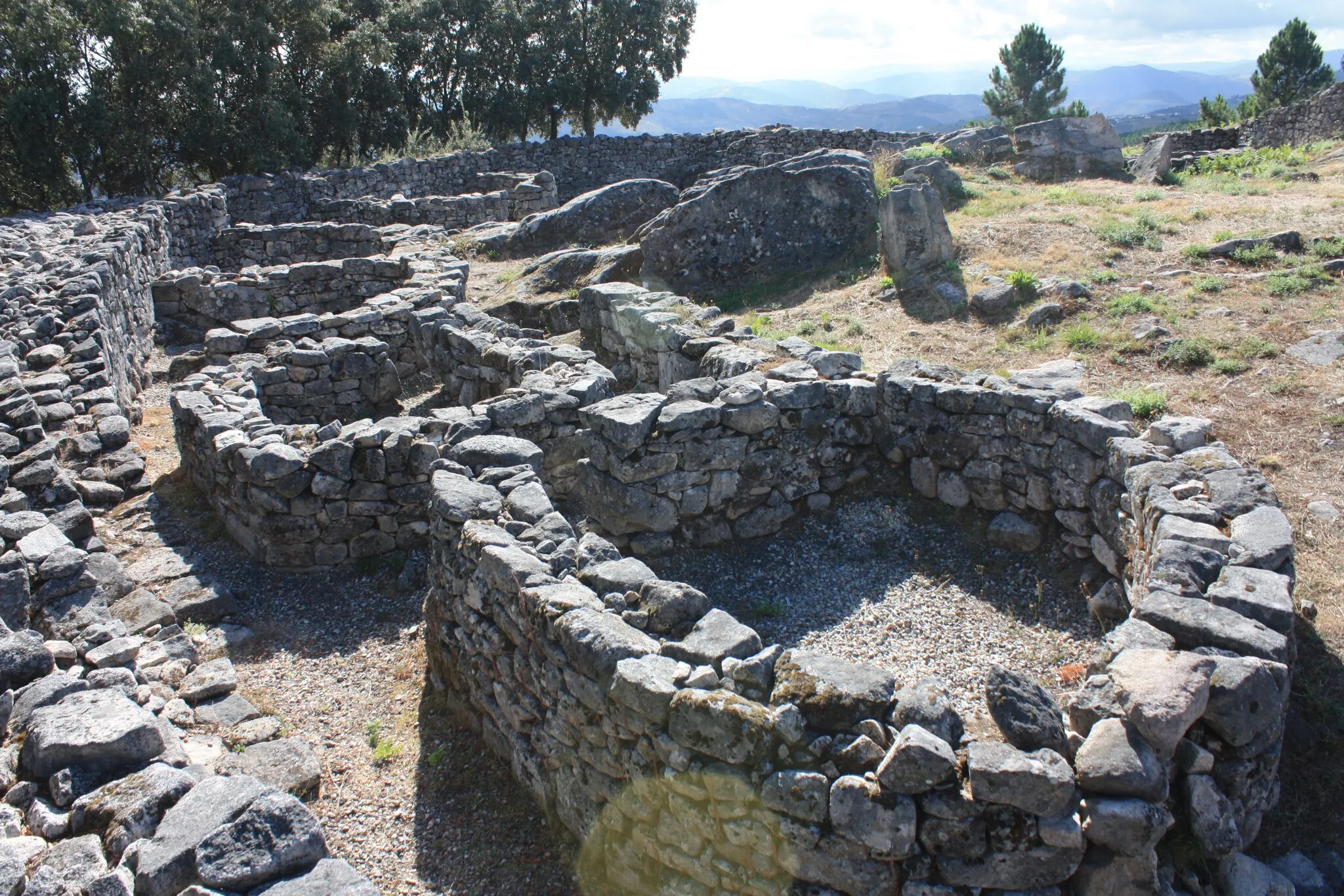 Photo showing: Castro de Sabrosa - povoado fortificado em Sabrosa, Portugal