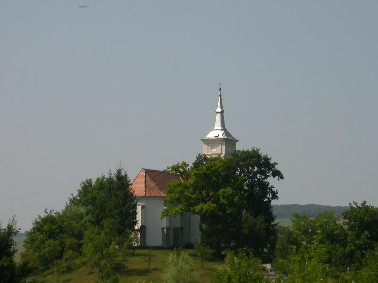 Photo showing: Biserica reformată, cu turnul-clopotniță, sec. XIV, turn 1904