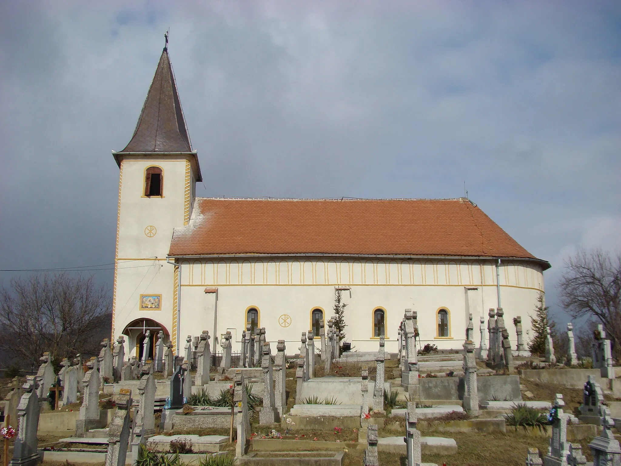 Photo showing: The orthodox church in Bazna, Sibiu county, Romania