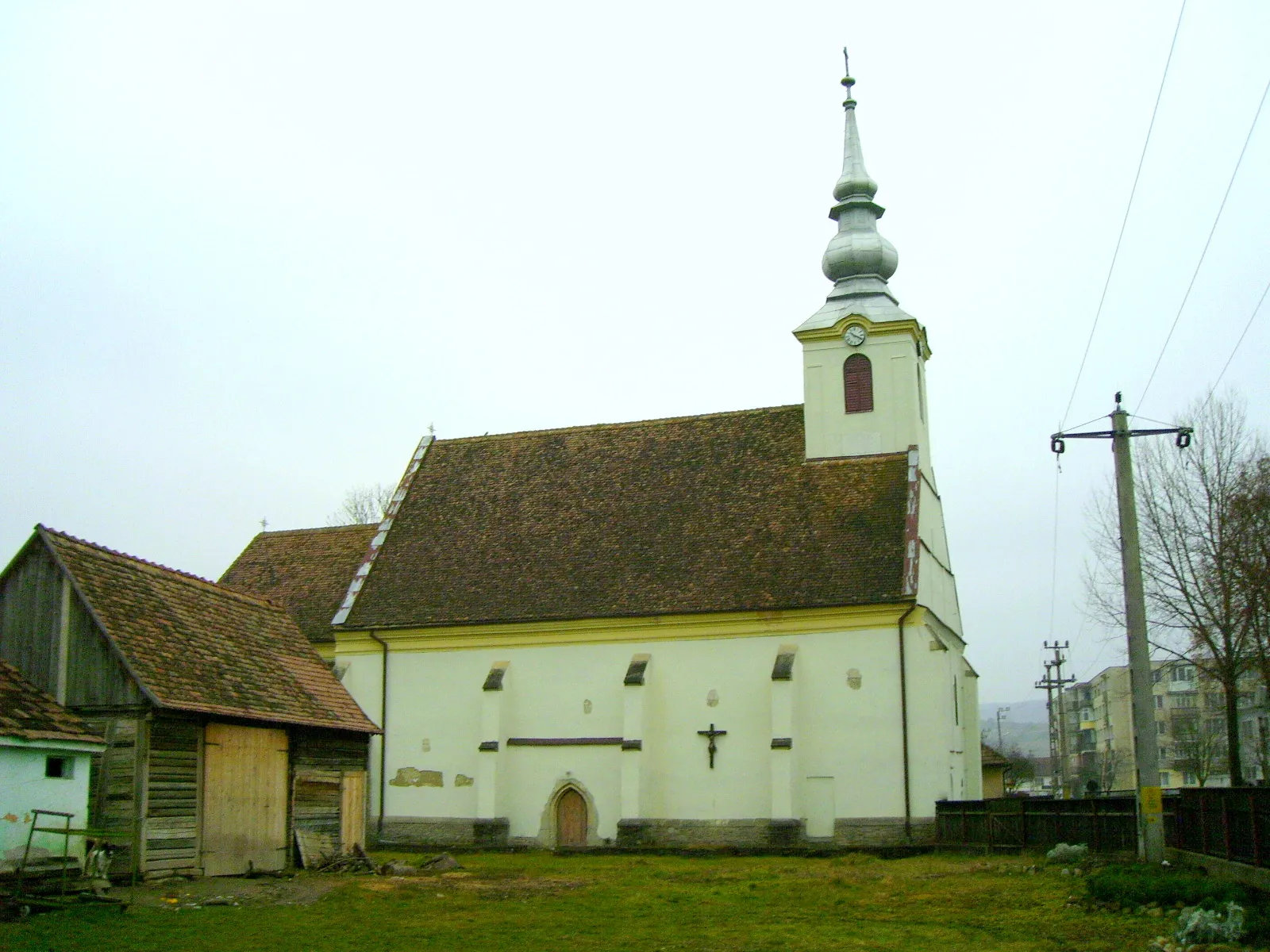 Photo showing: Die katholische Kirche im Stadtzentrum von Cristuru Secuiesc (Székelykeresztúr, Siebenbürgen).