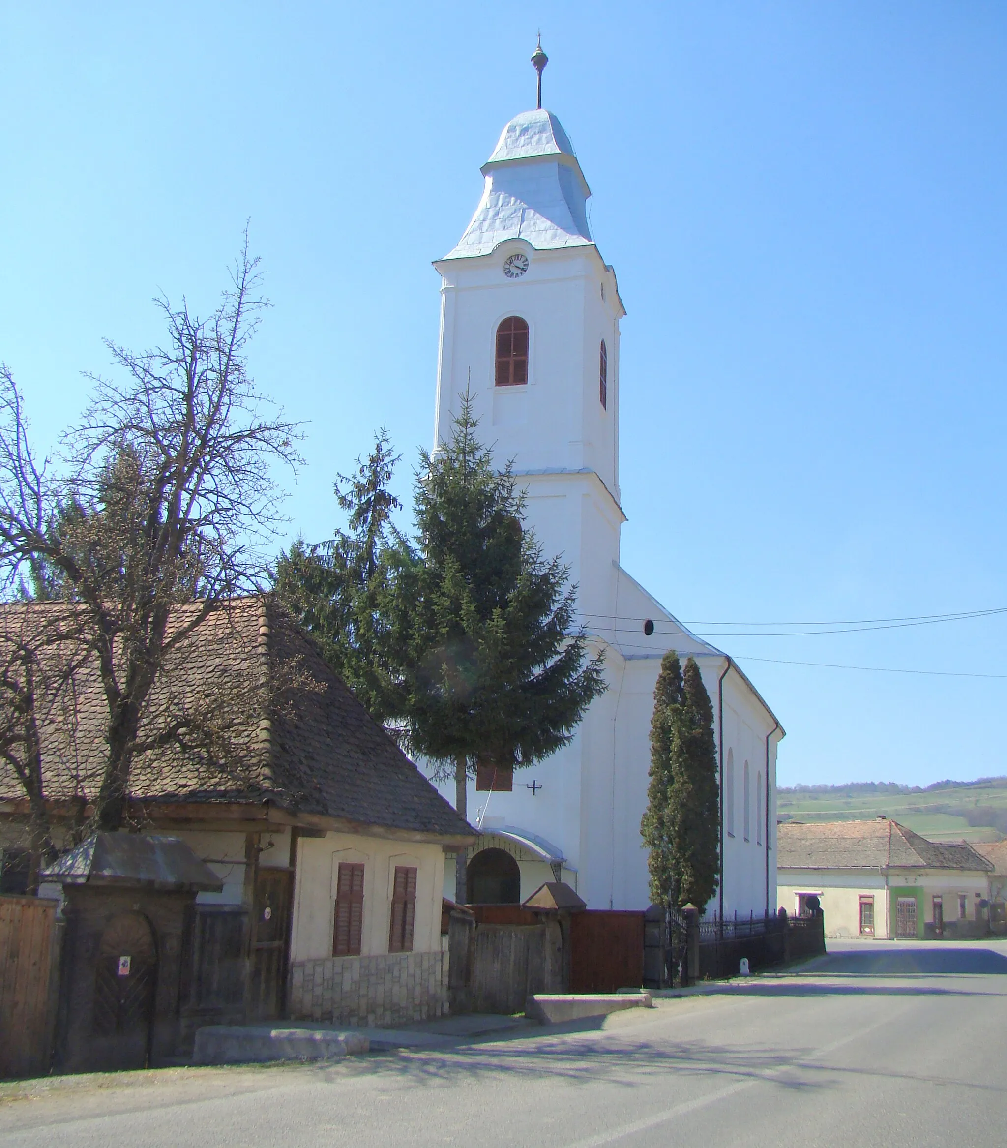 Photo showing: Reformed church in Măgherani, Mureș county, Romania