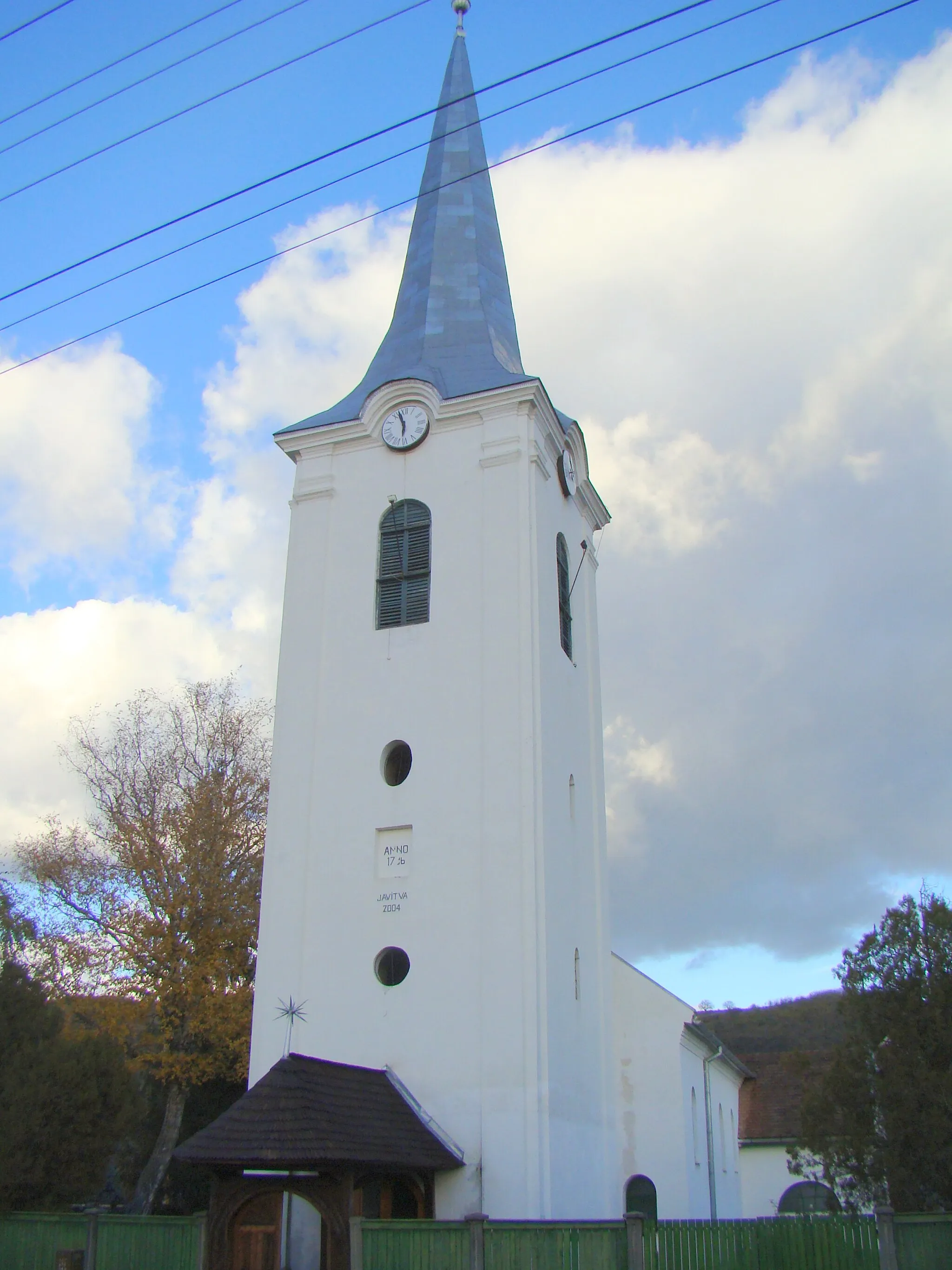 Photo showing: Reformed church in Pănet, Mureş county, Romania