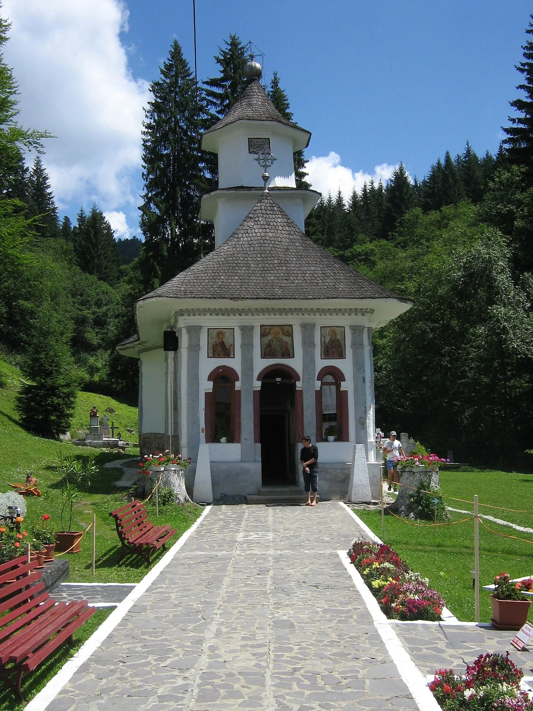 Photo showing: A small, secluded eighteenth century orthodox monastery (now a nunnery), it is the place to go if you are looking for an old church where you can be alone with the icons and the cross - a place for a little solitude and meditation.
The mural painting in the charming little church is not so well preserved, but its patina can make you feel like you are in a time long, long ago.

The nice nun at the door graciously allowed me to take pictures inside the church.