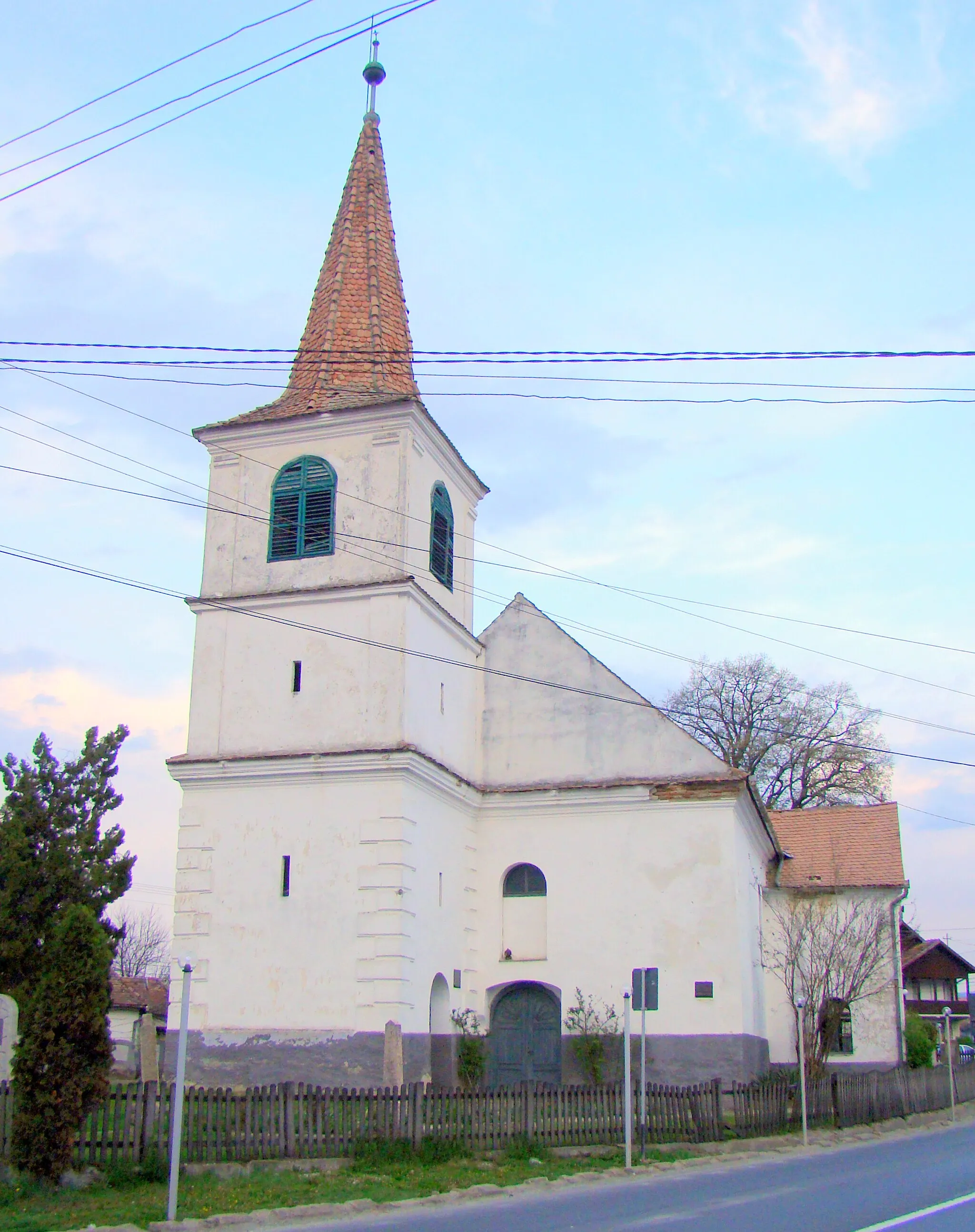Photo showing: Reformed church in Vânători, Mureș county, Romania