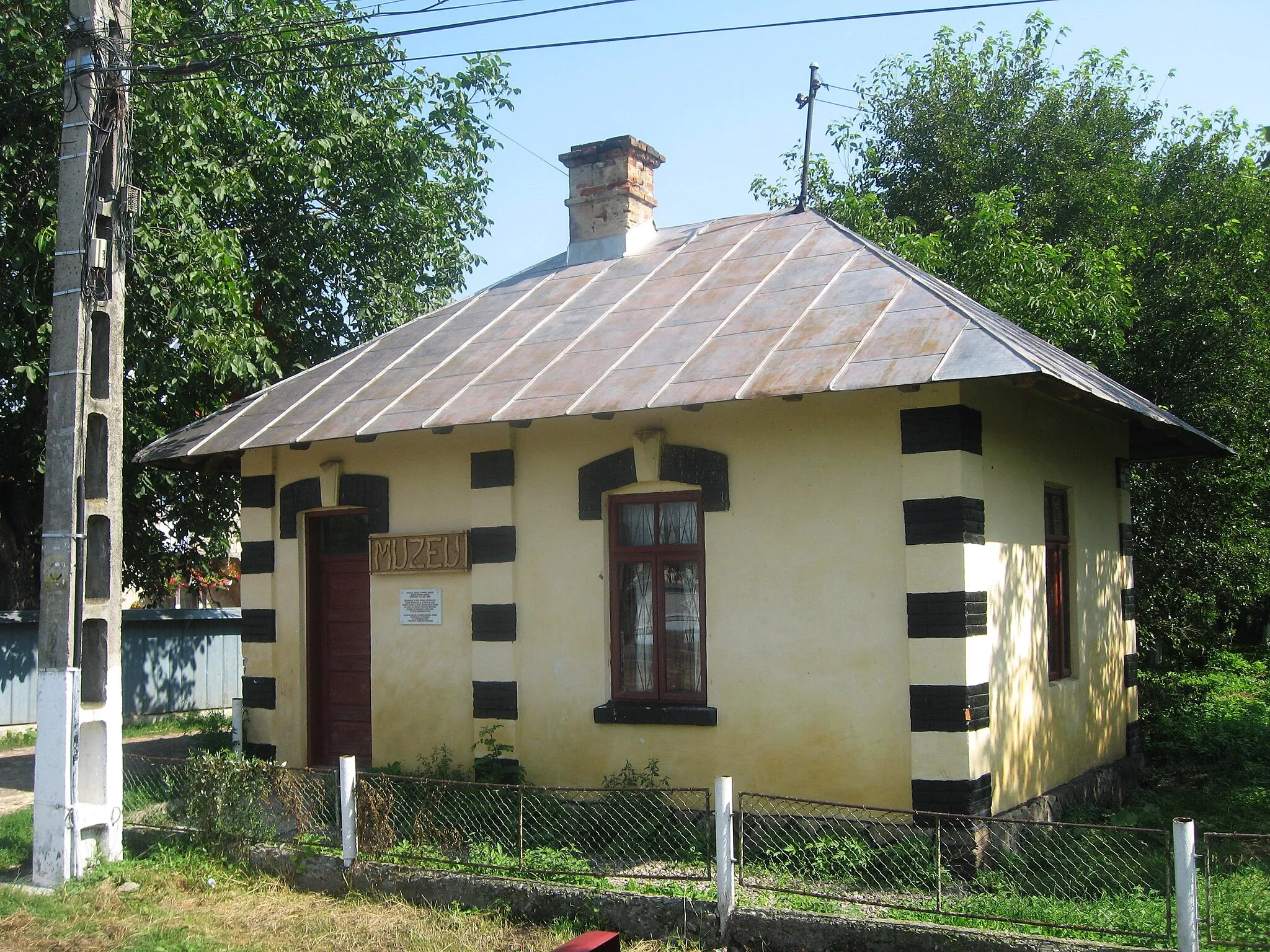 Photo showing: Pichetul de grăniceri din Cornu Luncii, Suceava County, Romania