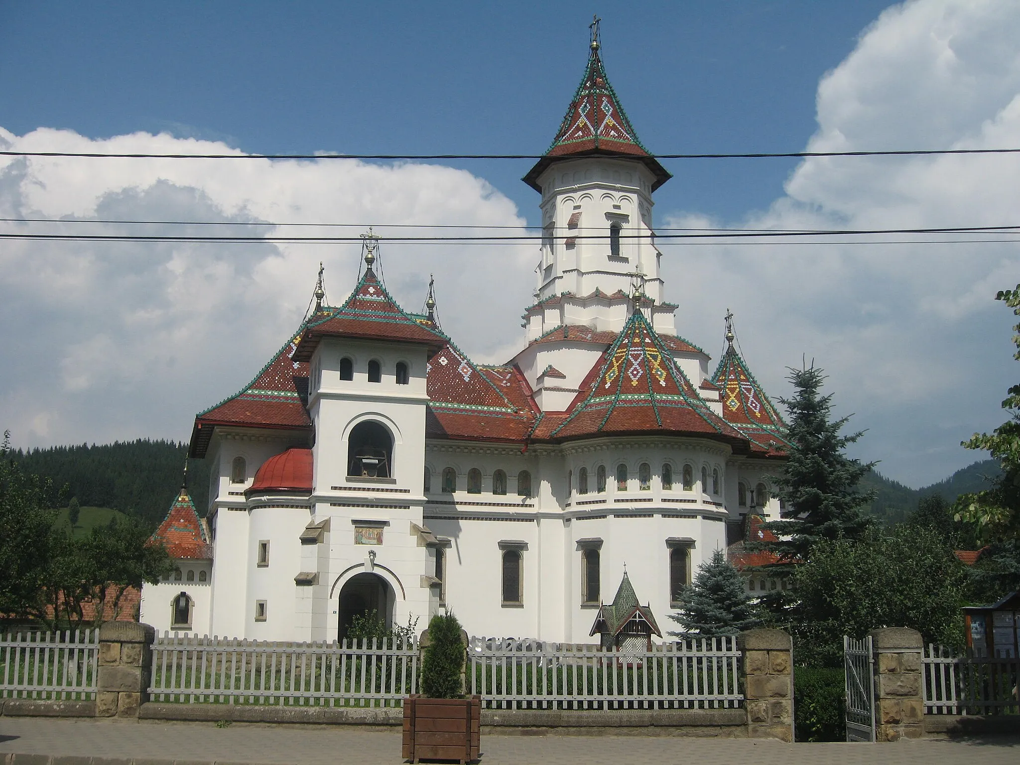Photo showing: The Assumption Church in Câmpulung Moldovenesc, Romania