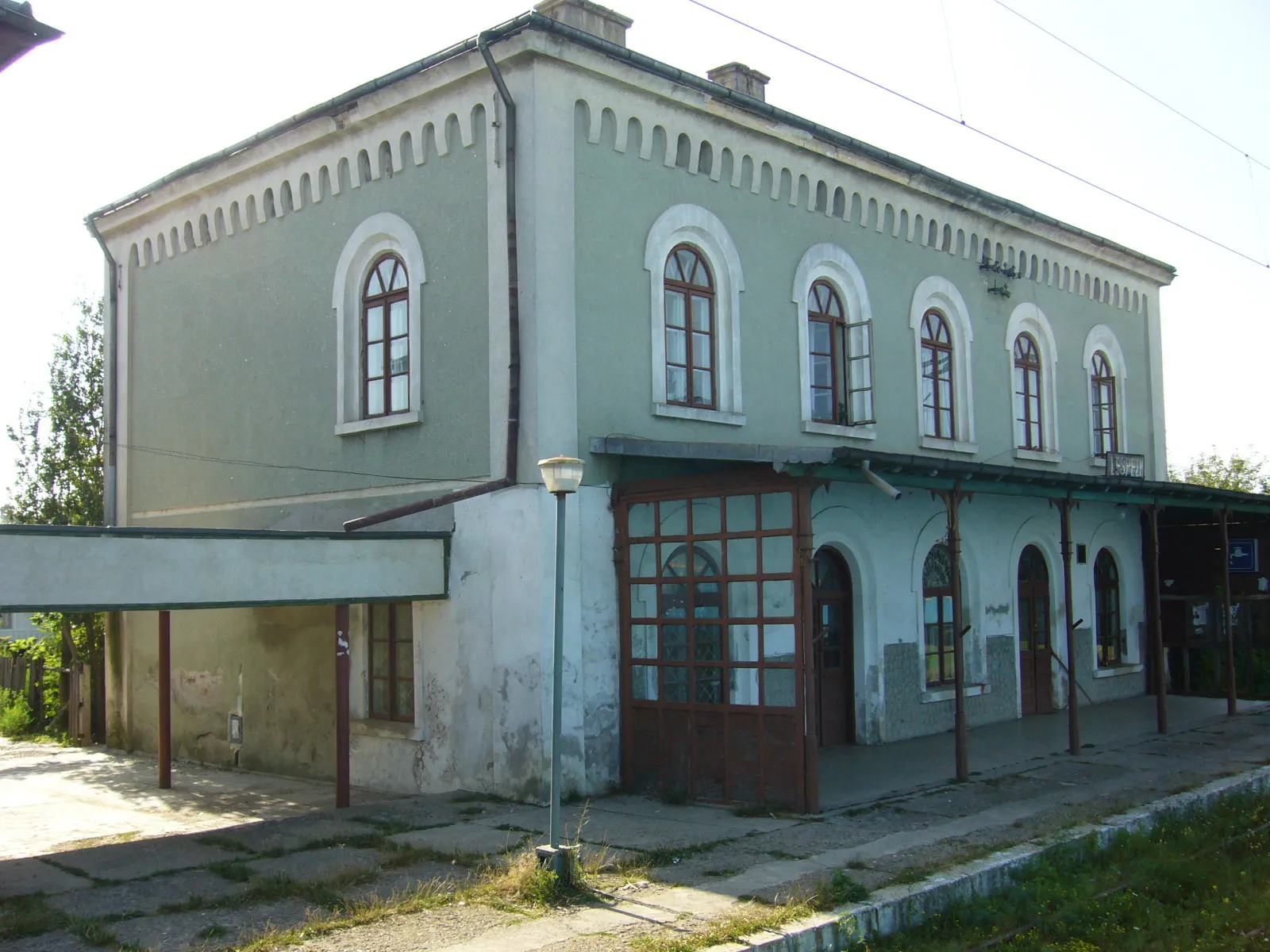 Photo showing: The railway station of Probota, Romania