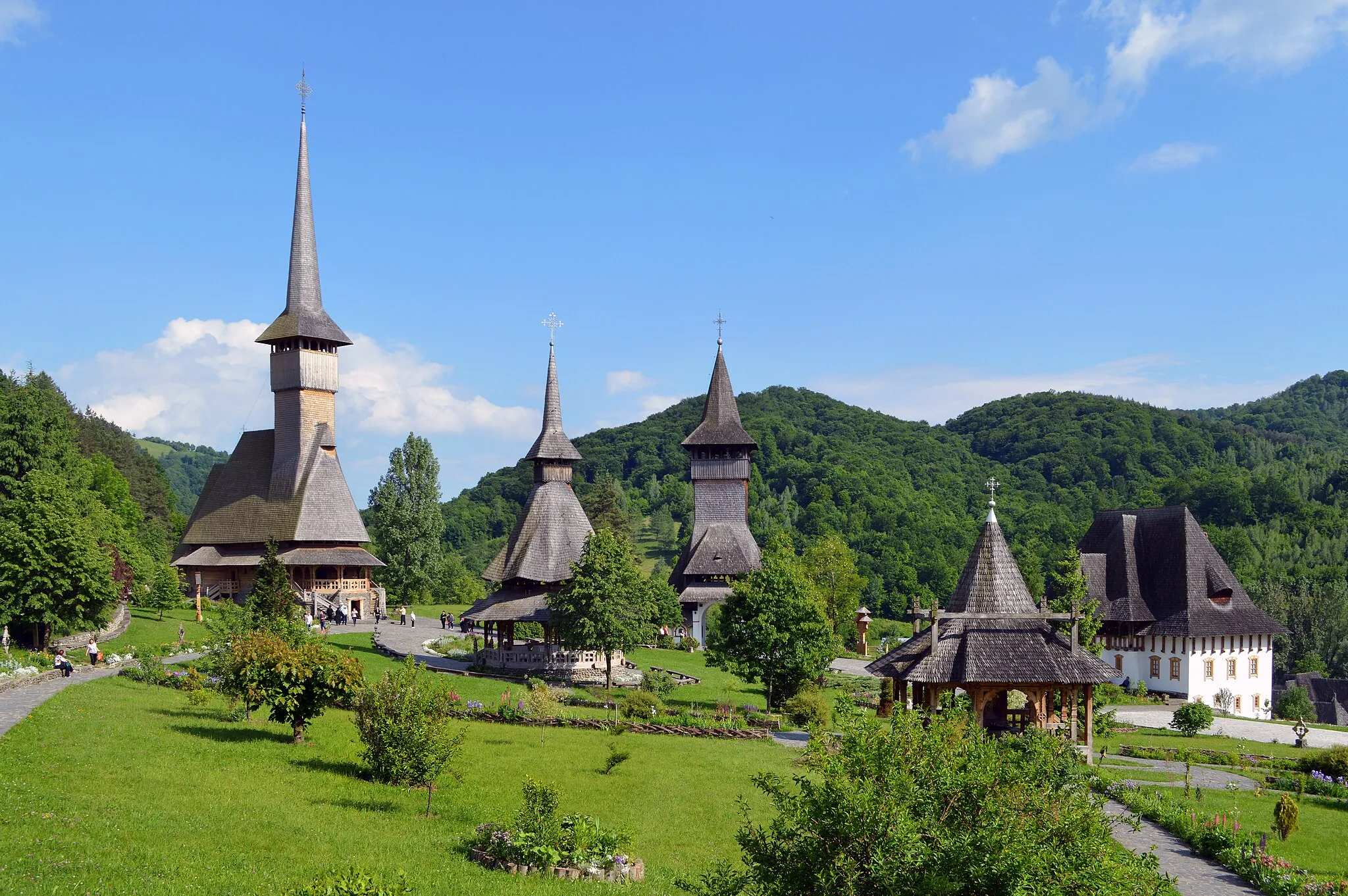 Photo showing: Overview of Bârsana monastery, Bârsana, 2017